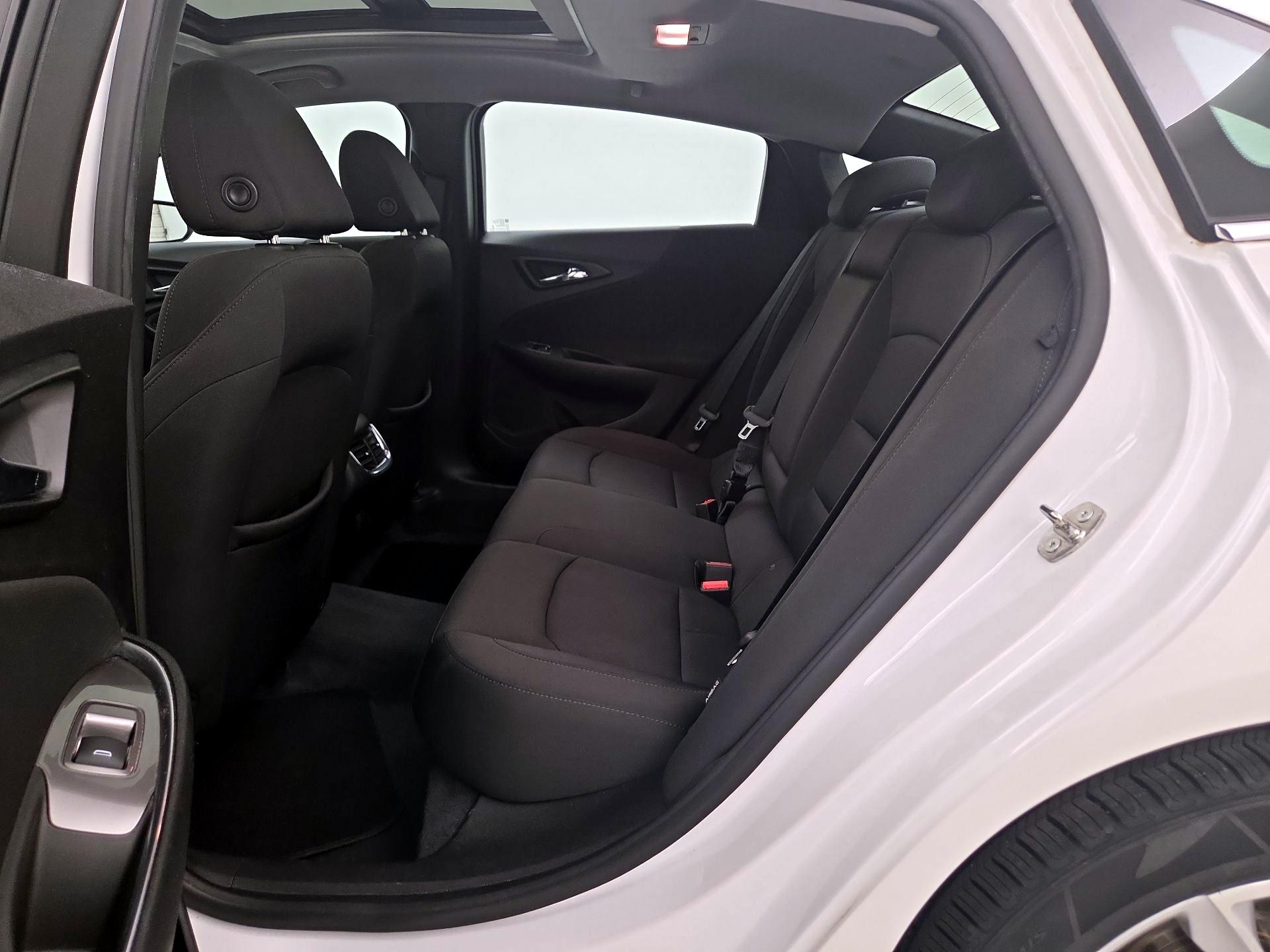 Thumbnail: 2019 Chevrolet Malibu - 20