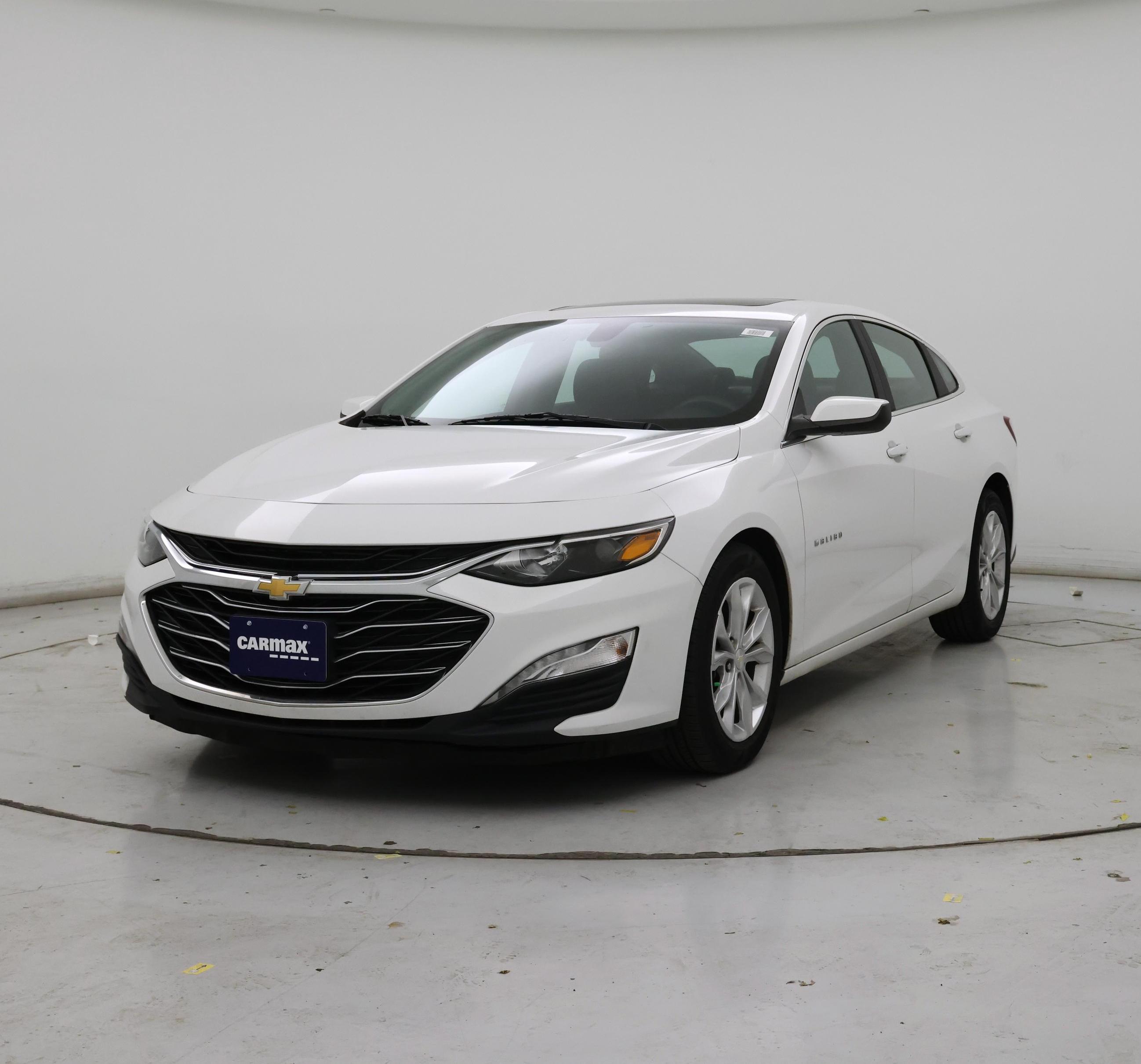 Thumbnail: 2019 Chevrolet Malibu - 4