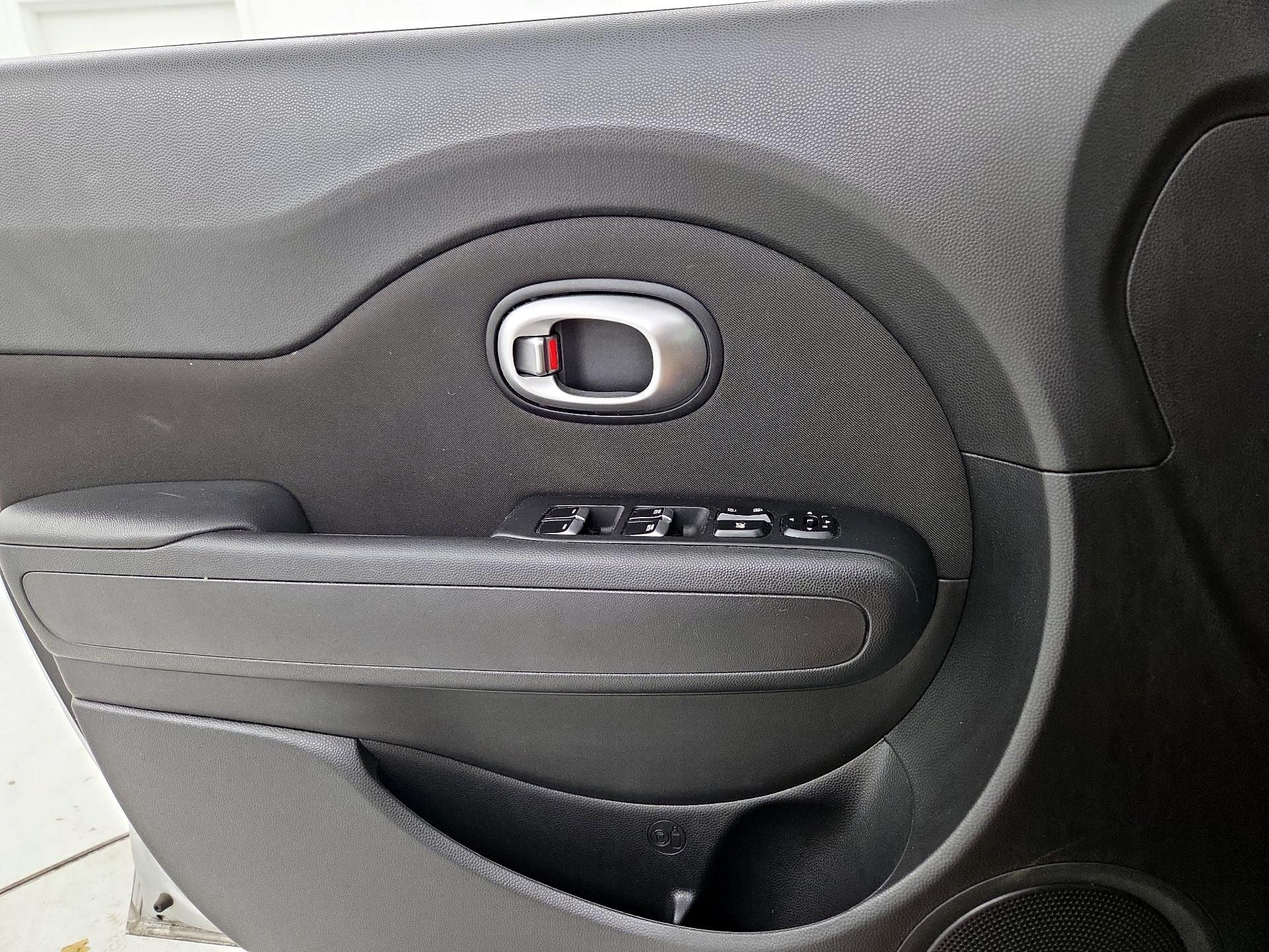 Thumbnail: 2019 Kia Soul - 12