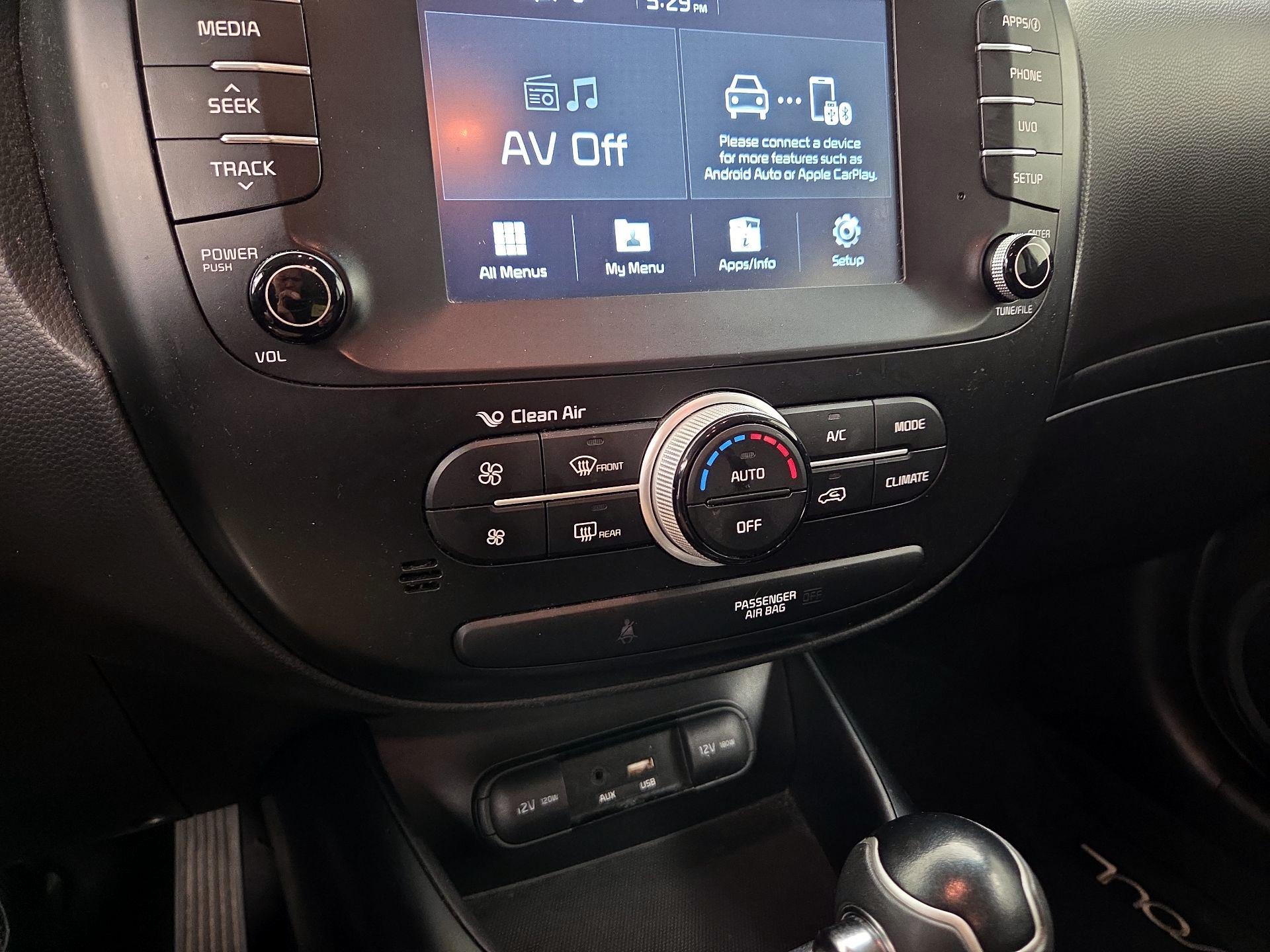 Thumbnail: 2019 Kia Soul - 16