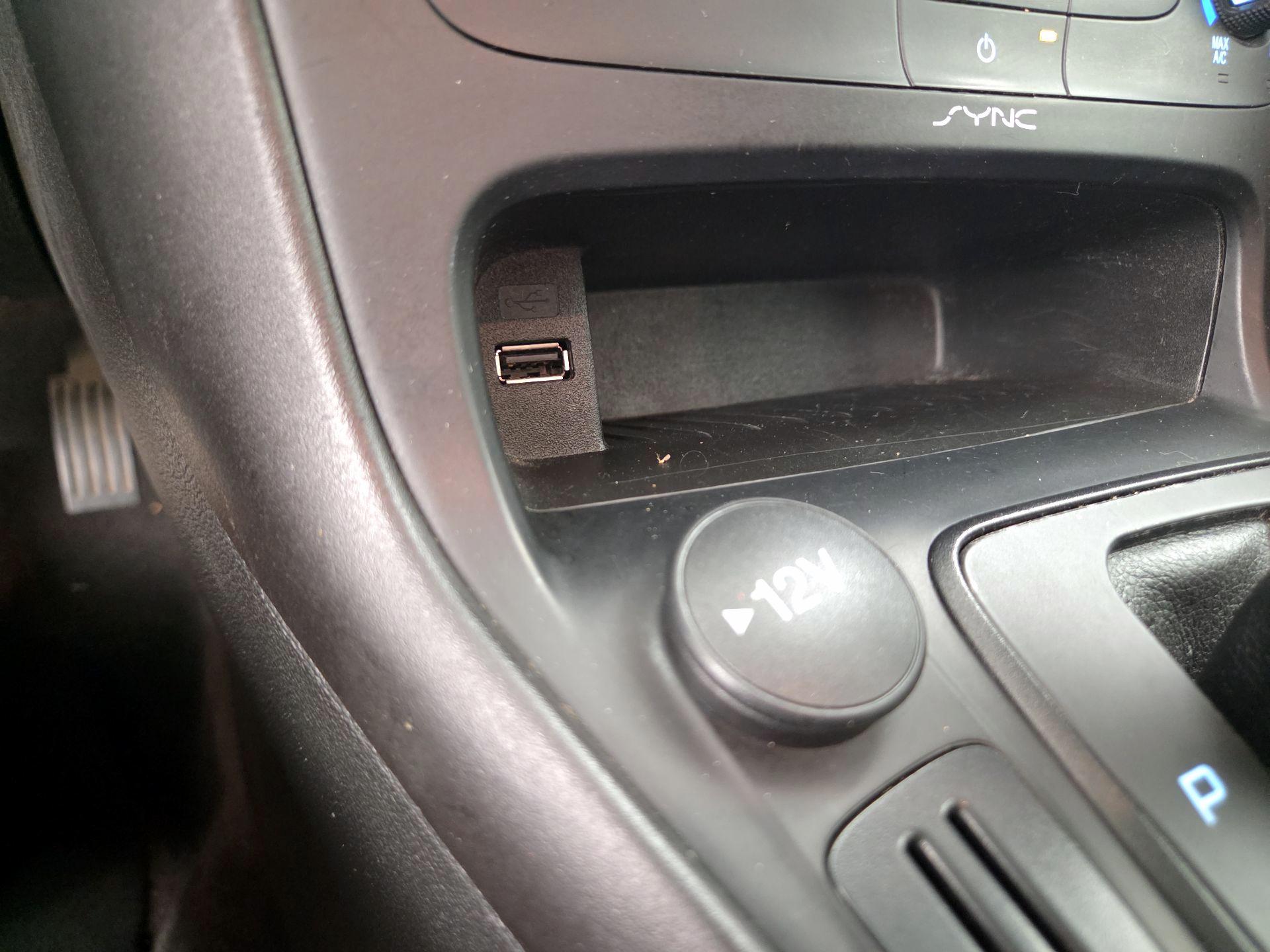 Thumbnail: 2018 Ford Focus - 16