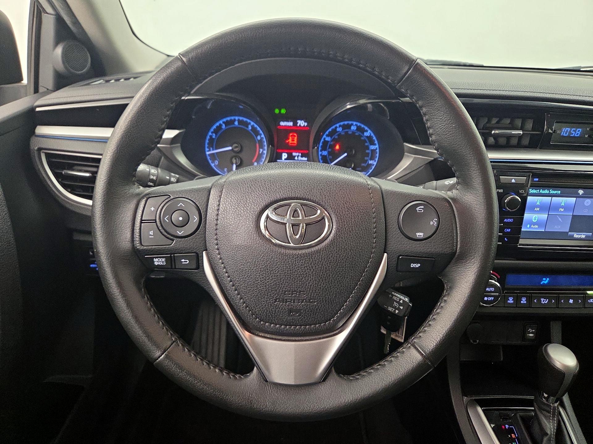 Thumbnail: 2015 Toyota Corolla - 10