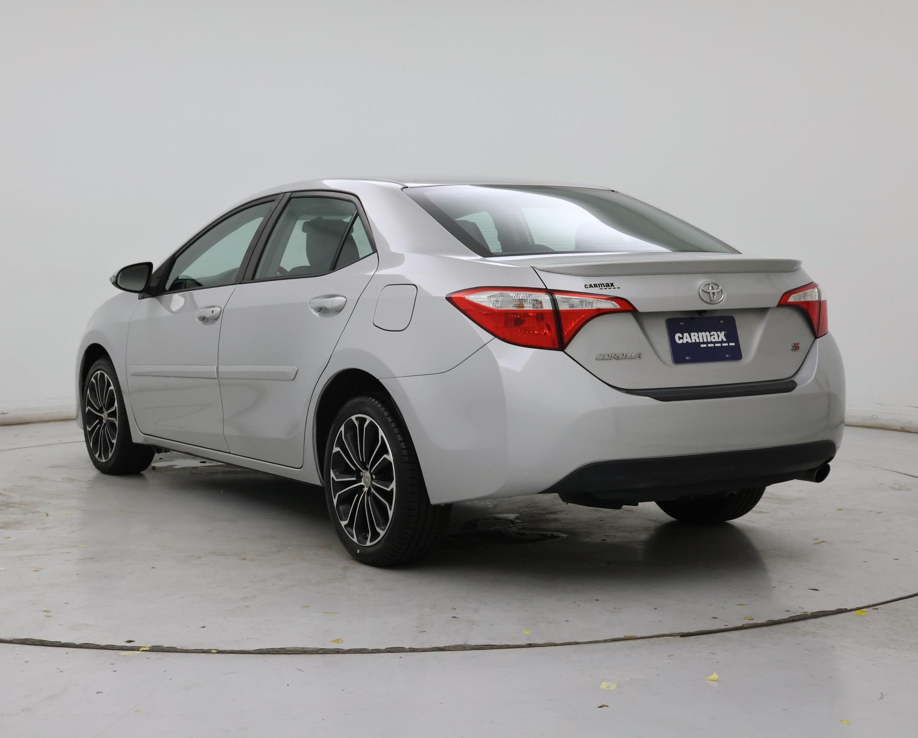 Thumbnail: 2015 Toyota Corolla - 2