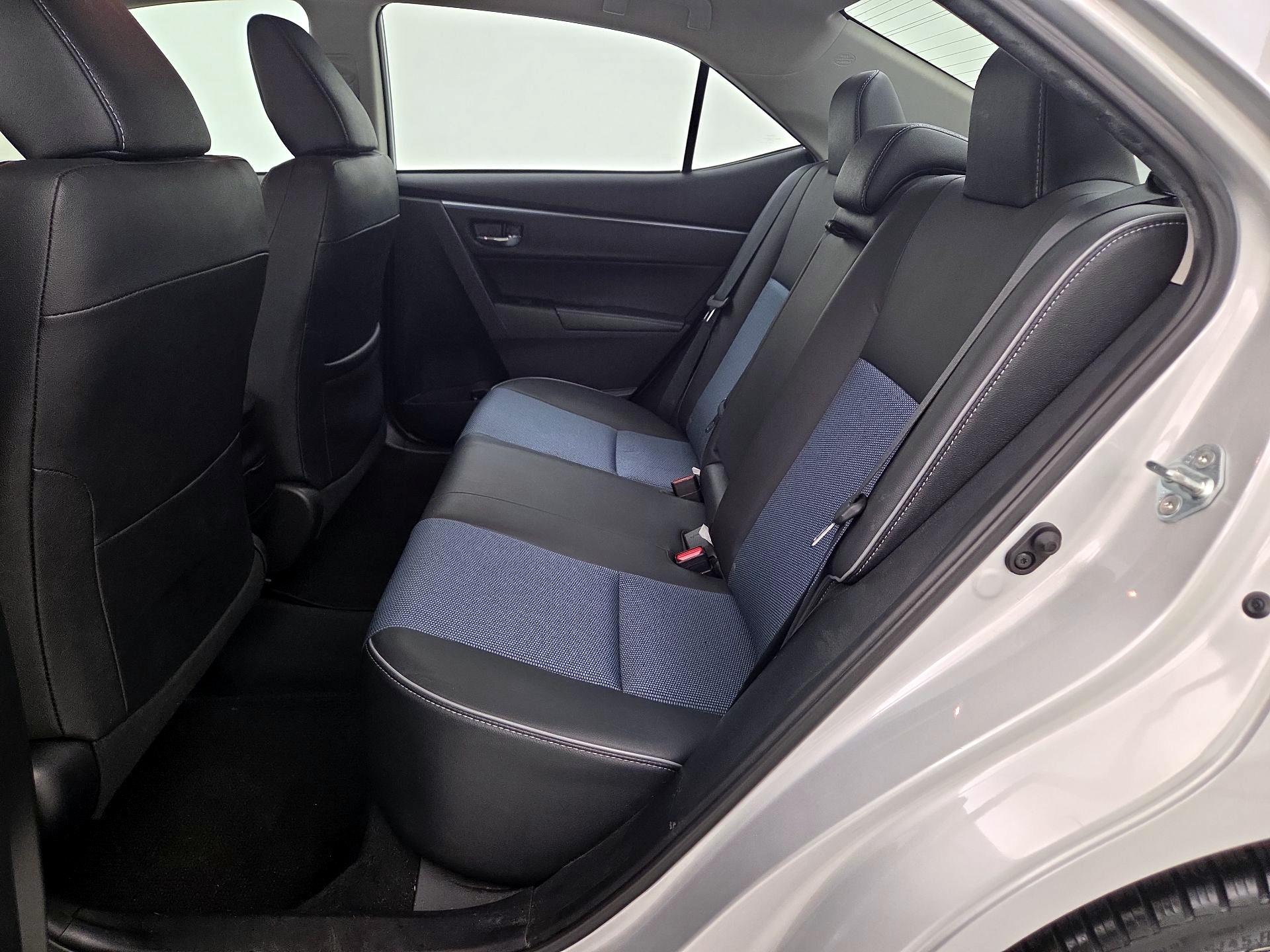 Thumbnail: 2015 Toyota Corolla - 19