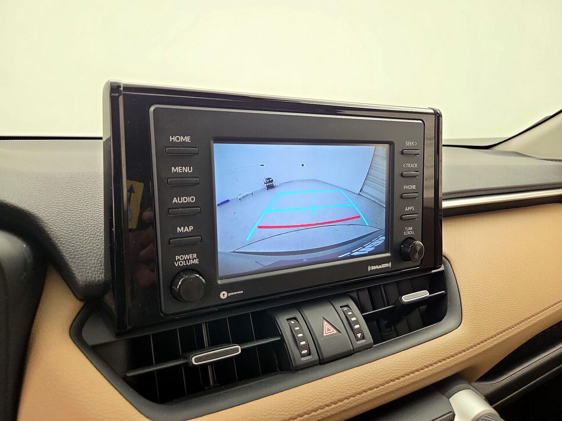 Thumbnail: 2021 Toyota RAV4 - 12