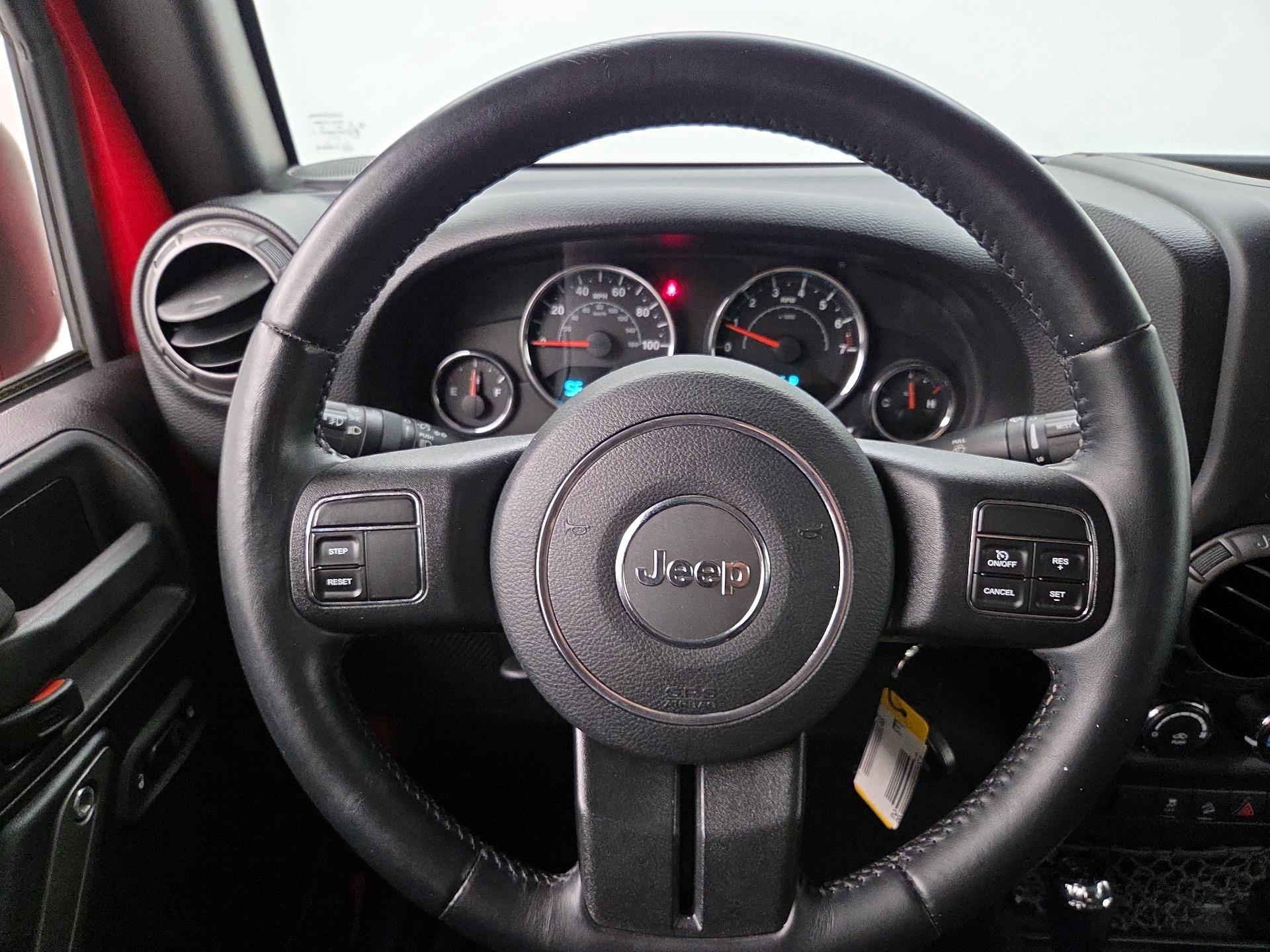 Thumbnail: 2016 Jeep Wrangler - 10