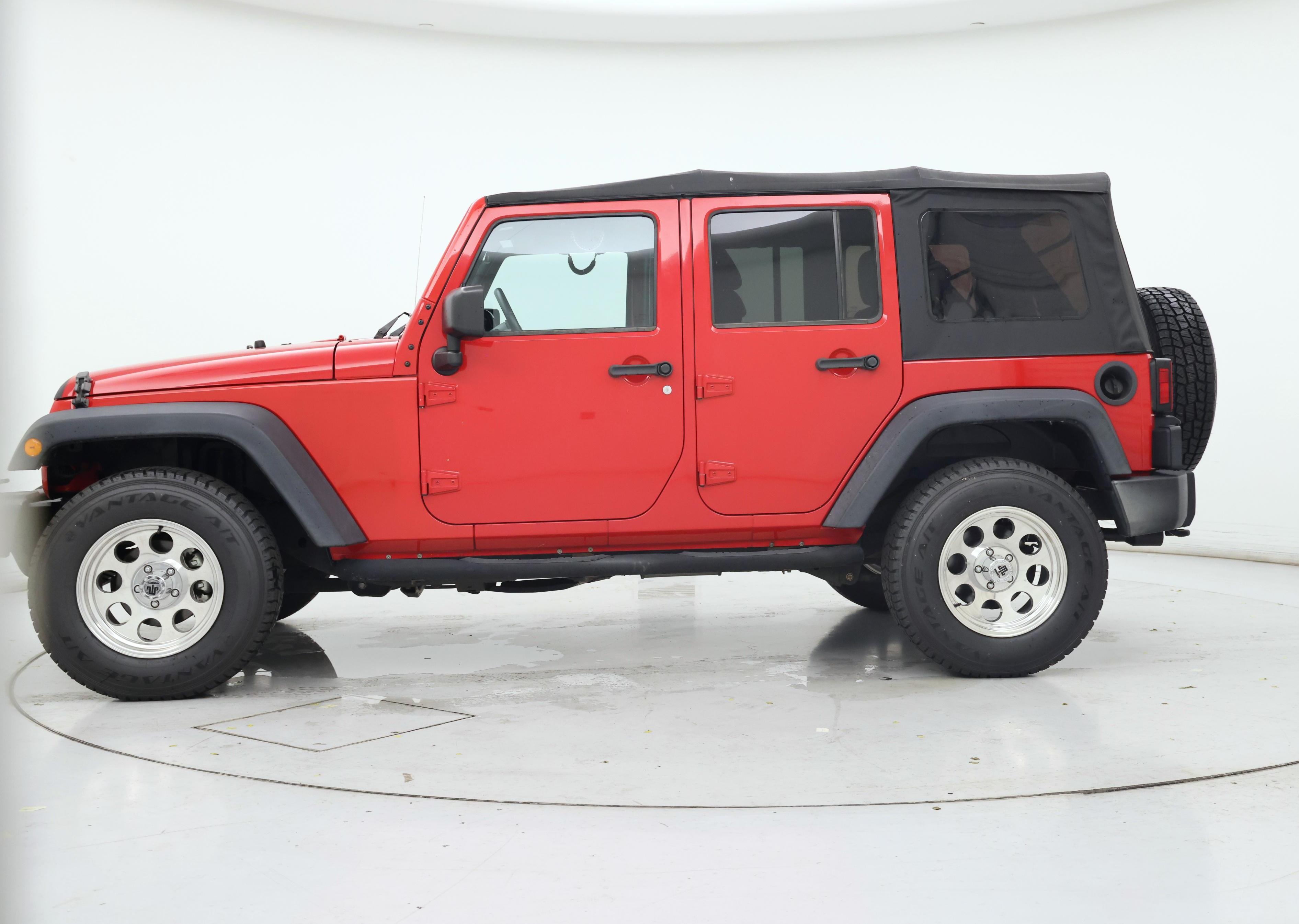 Thumbnail: 2016 Jeep Wrangler - 3