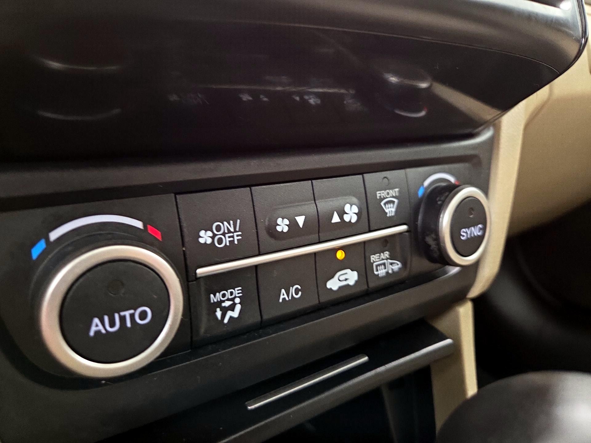 Thumbnail: 2017 Acura ILX - 14