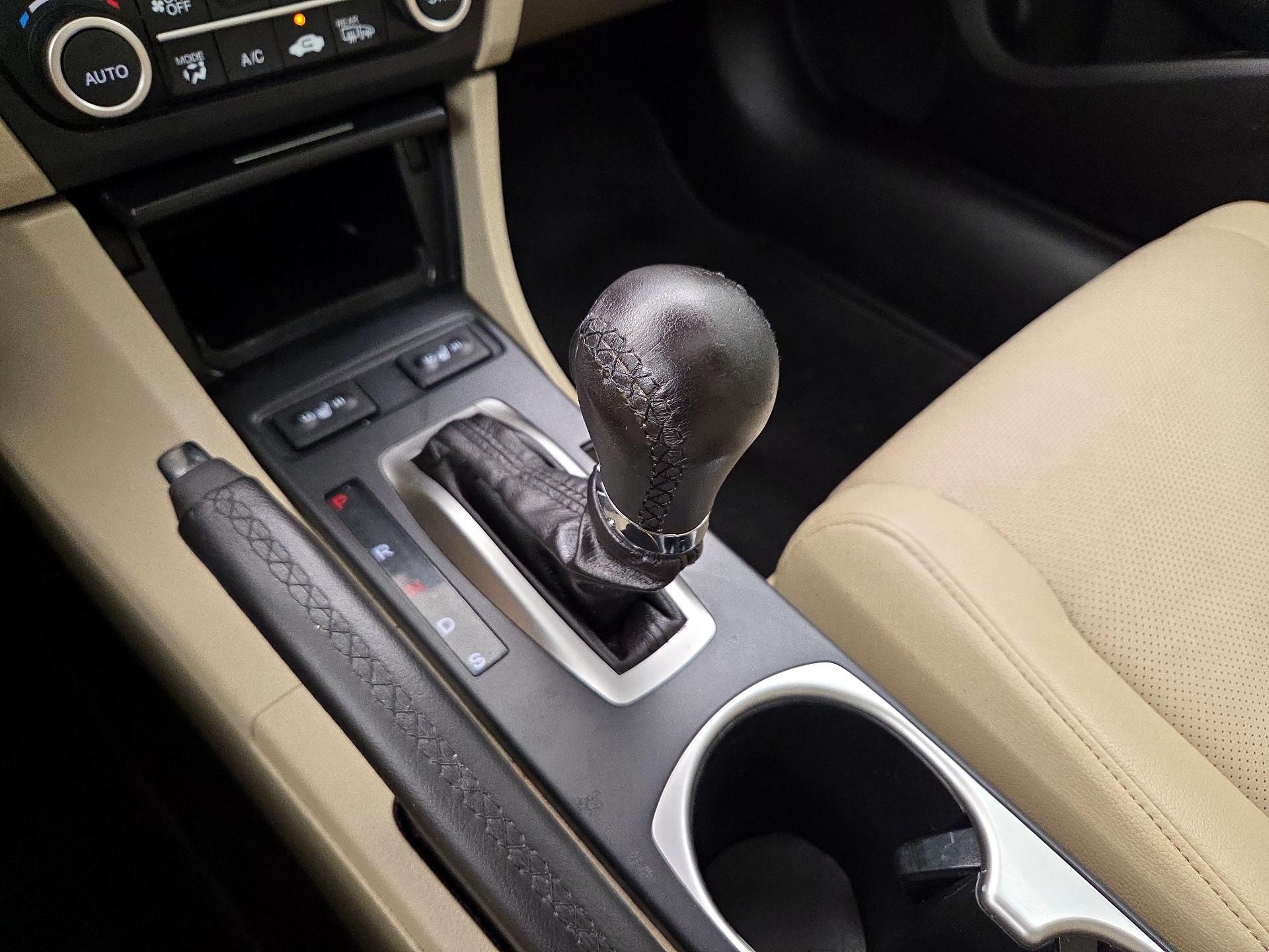 Thumbnail: 2017 Acura ILX - 15