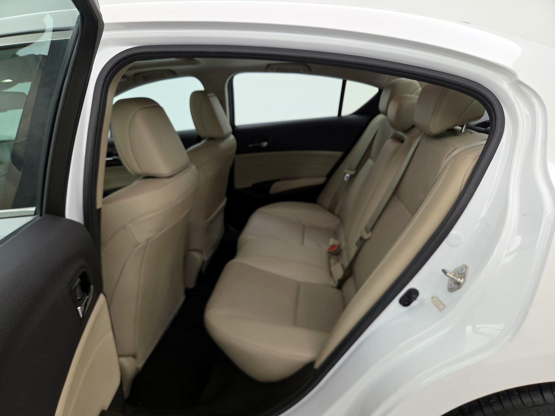 Thumbnail: 2017 Acura ILX - 18