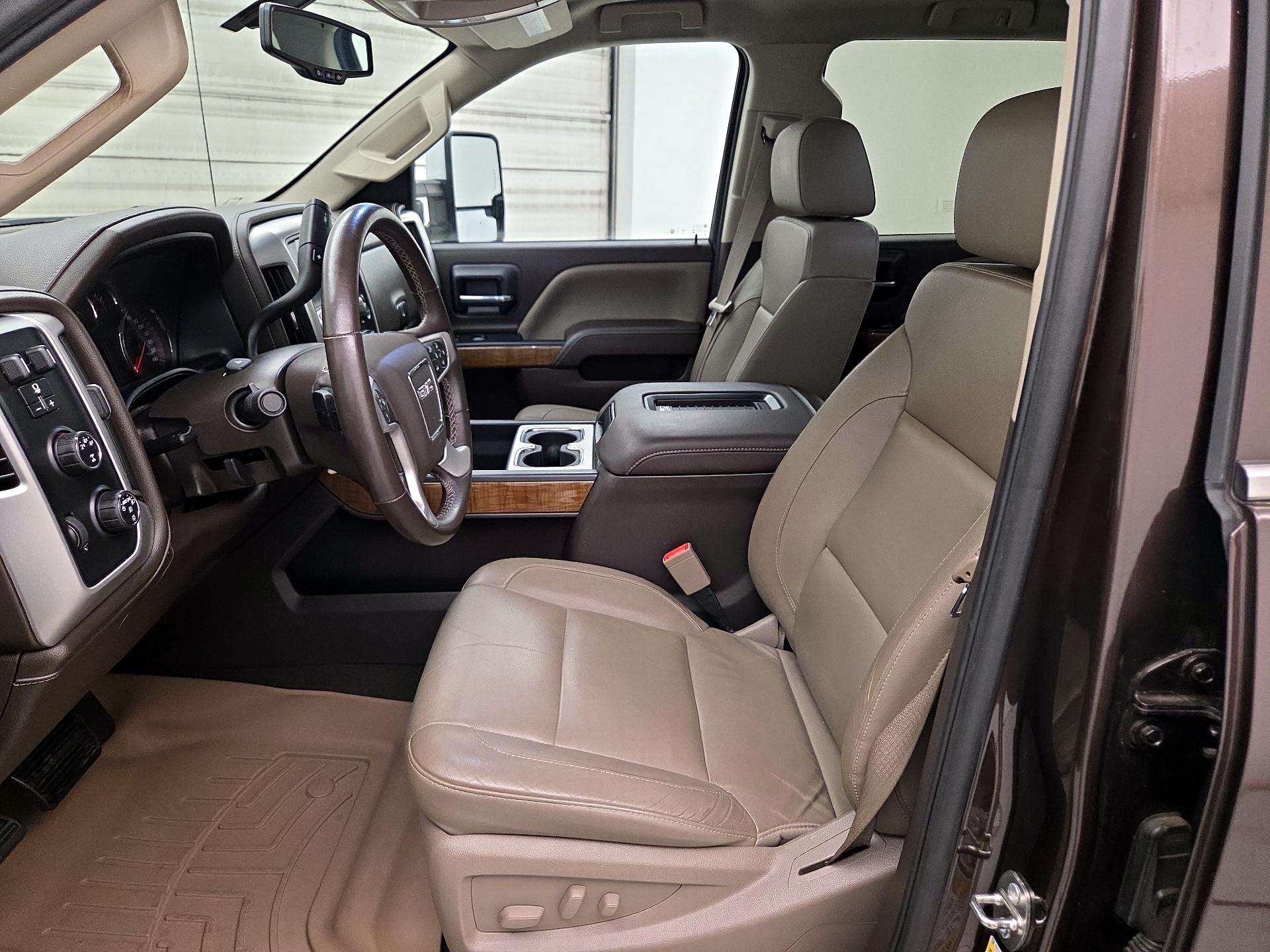 Thumbnail: 2016 GMC Sierra 2500 - 9