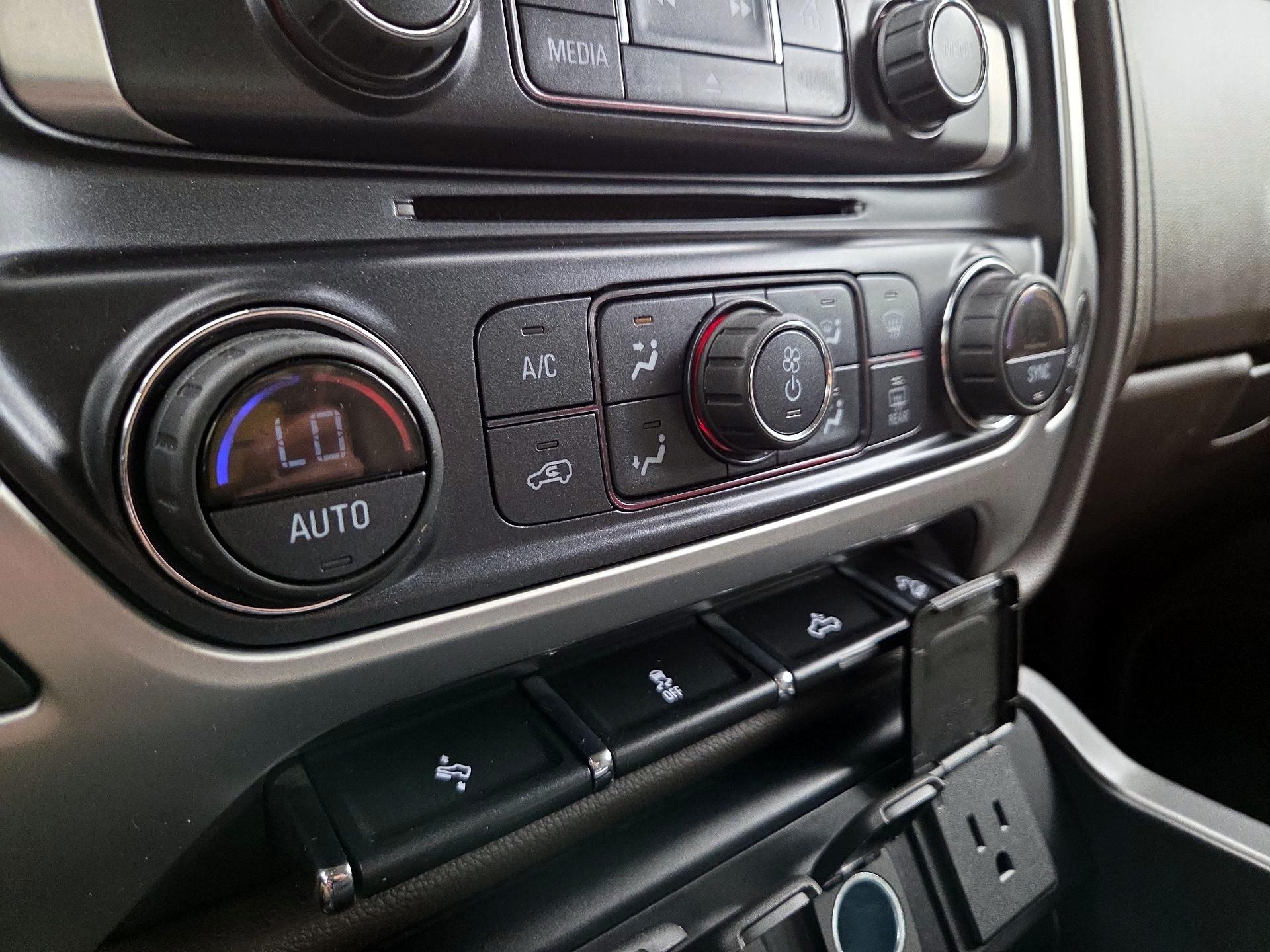 Thumbnail: 2016 GMC Sierra 2500 - 15
