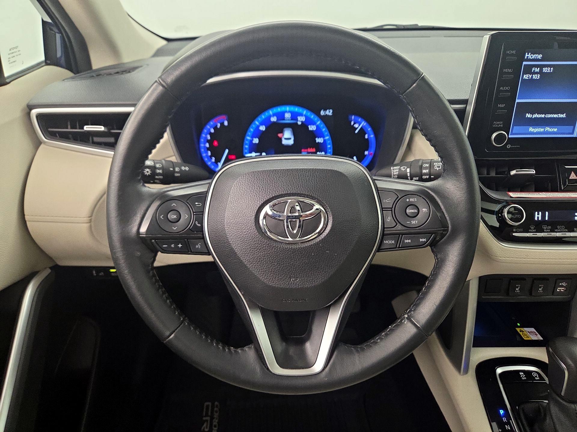 Thumbnail: 2022 Toyota Corolla Cross - 10