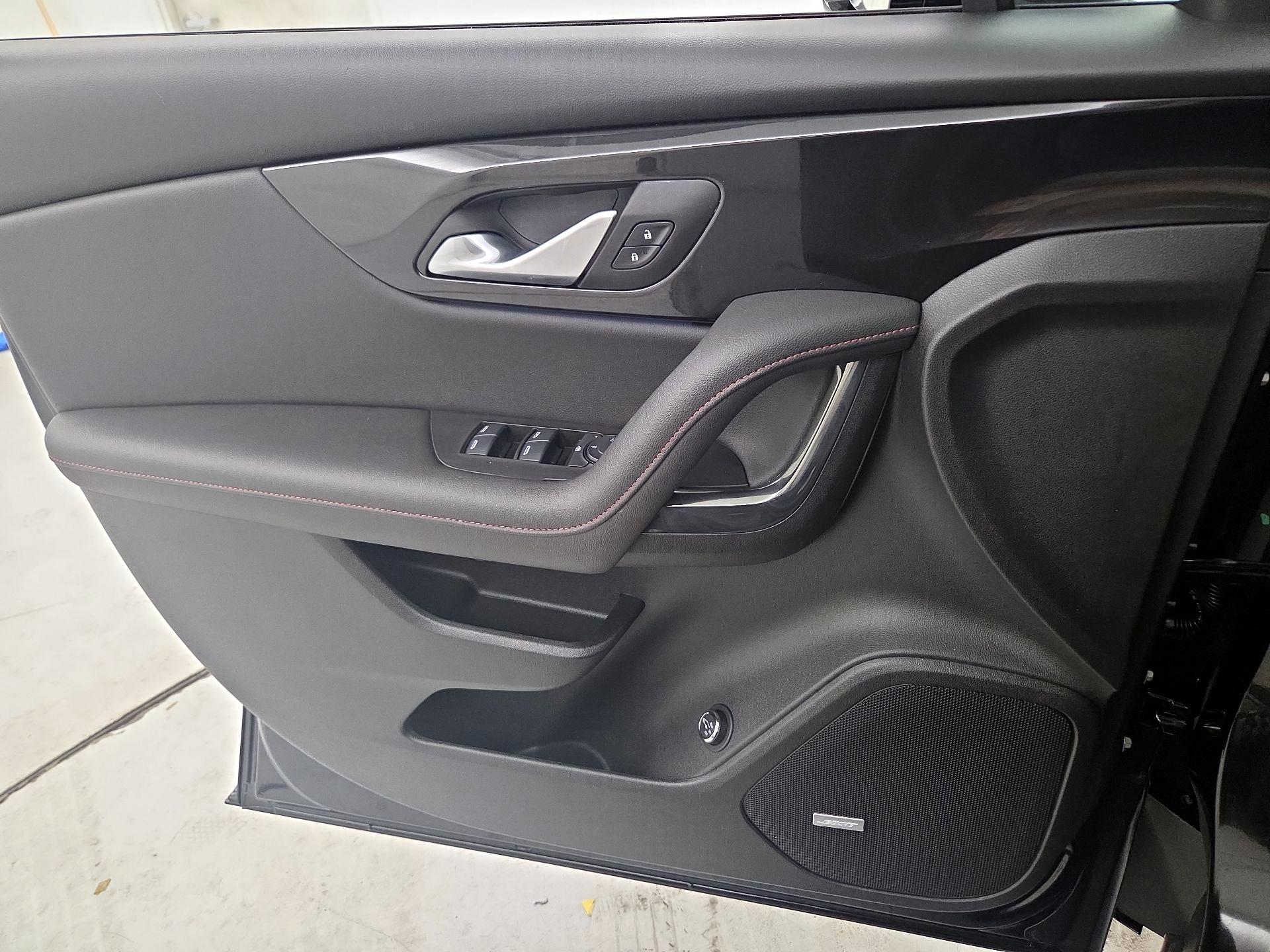 Thumbnail: 2025 Chevrolet Blazer - 12