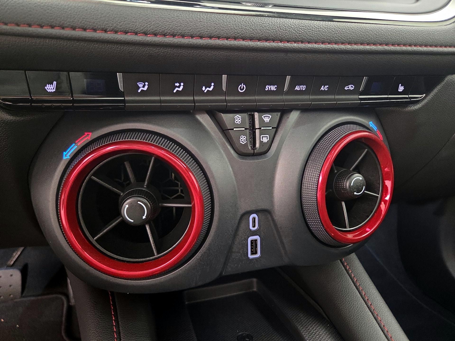 Thumbnail: 2025 Chevrolet Blazer - 16