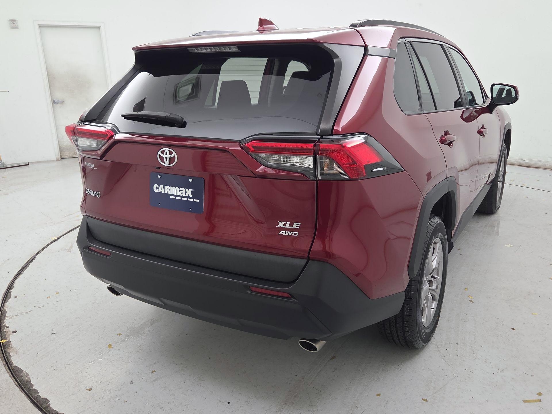 Thumbnail: 2022 Toyota RAV4 - 5