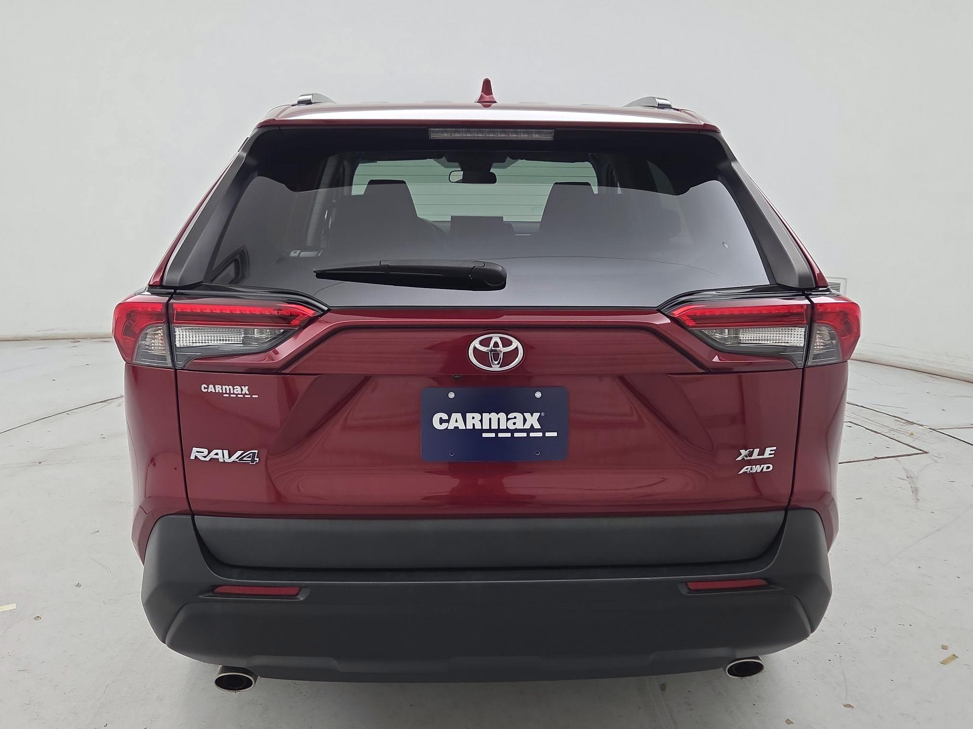 Thumbnail: 2022 Toyota RAV4 - 6