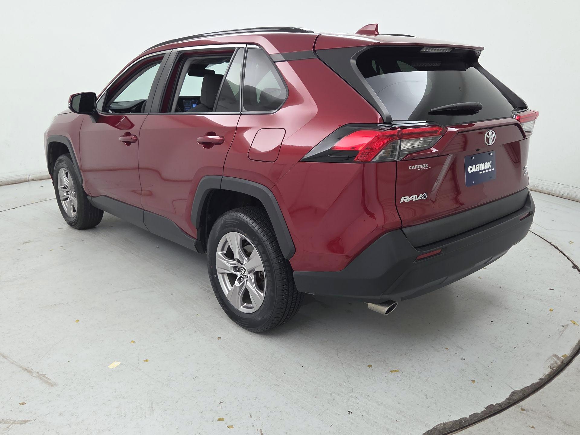 Thumbnail: 2022 Toyota RAV4 - 7