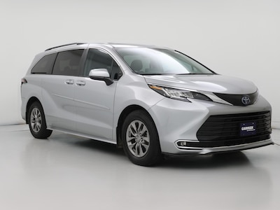2023 Toyota Sienna Hybrid XLE