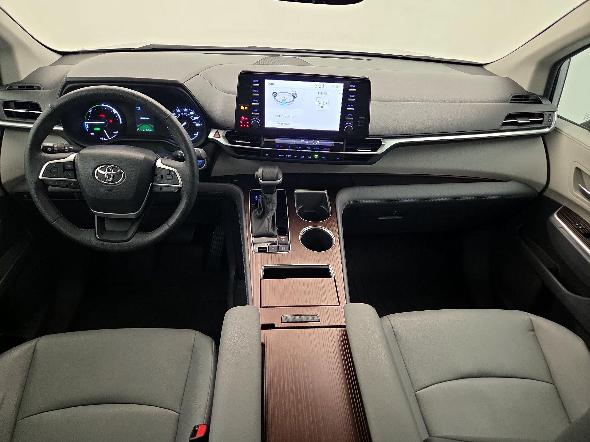 Thumbnail: 2023 Toyota Sienna - 9