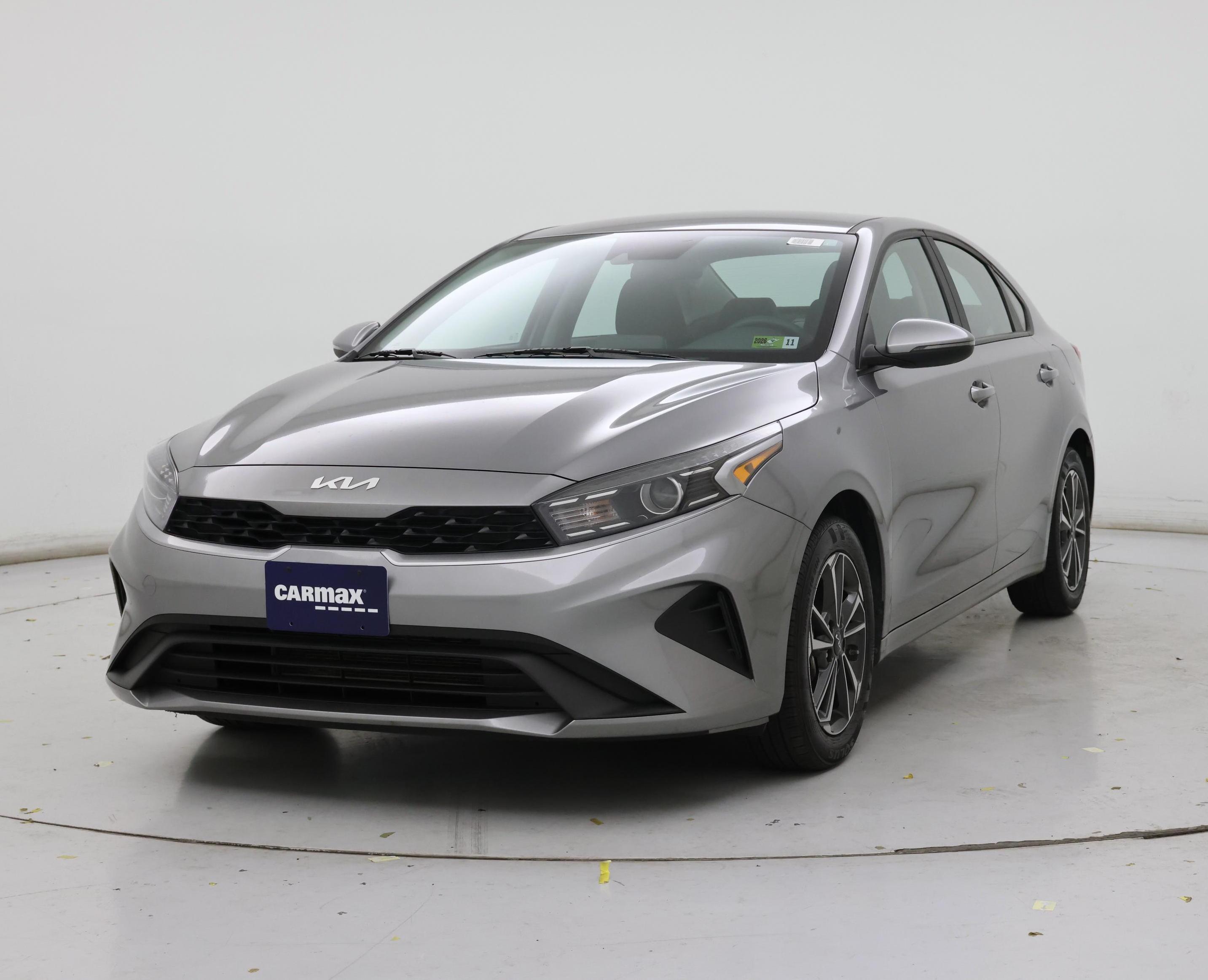 Thumbnail: 2023 Kia Forte - 4