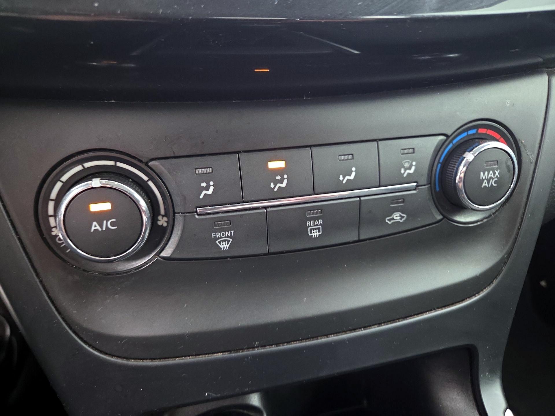 Thumbnail: 2019 Nissan Sentra - 14