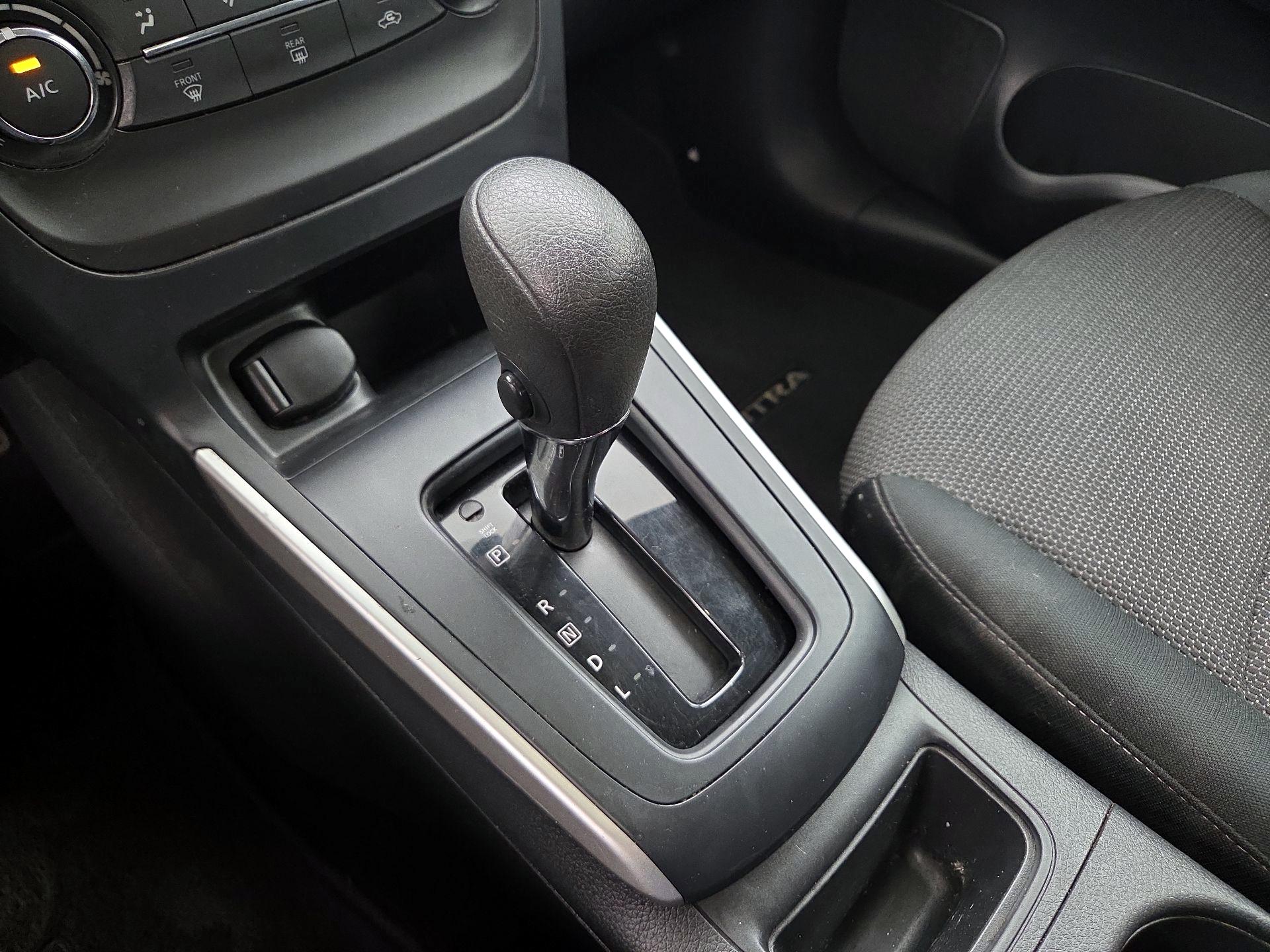 Thumbnail: 2019 Nissan Sentra - 15