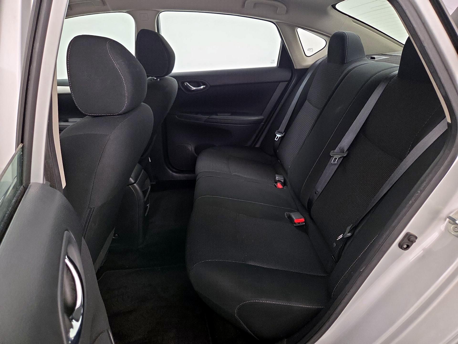 Thumbnail: 2019 Nissan Sentra - 17