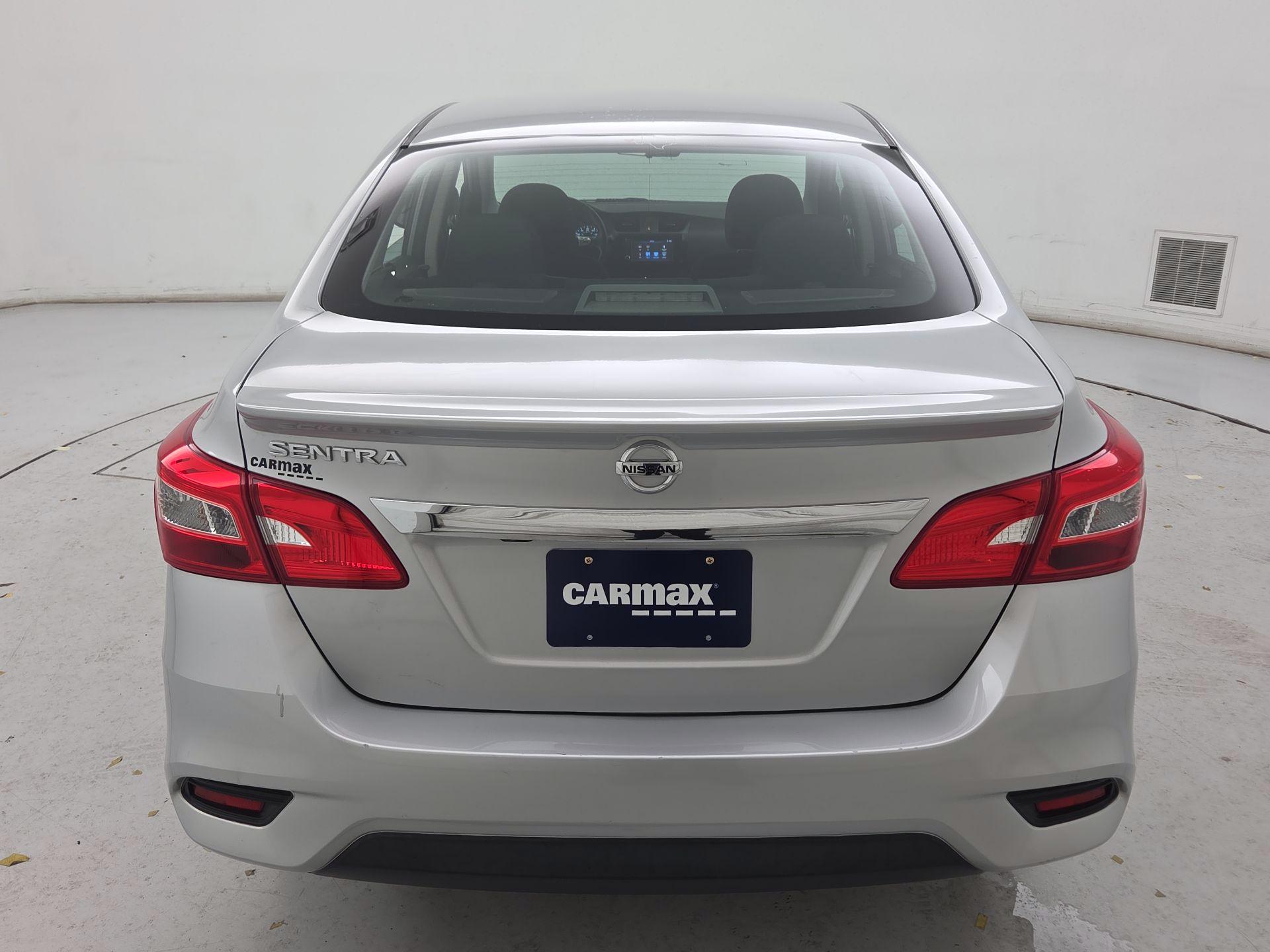 Thumbnail: 2019 Nissan Sentra - 6