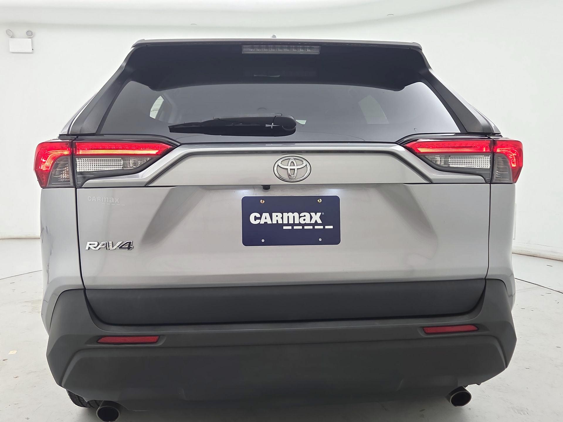 Thumbnail: 2019 Toyota RAV4 - 6