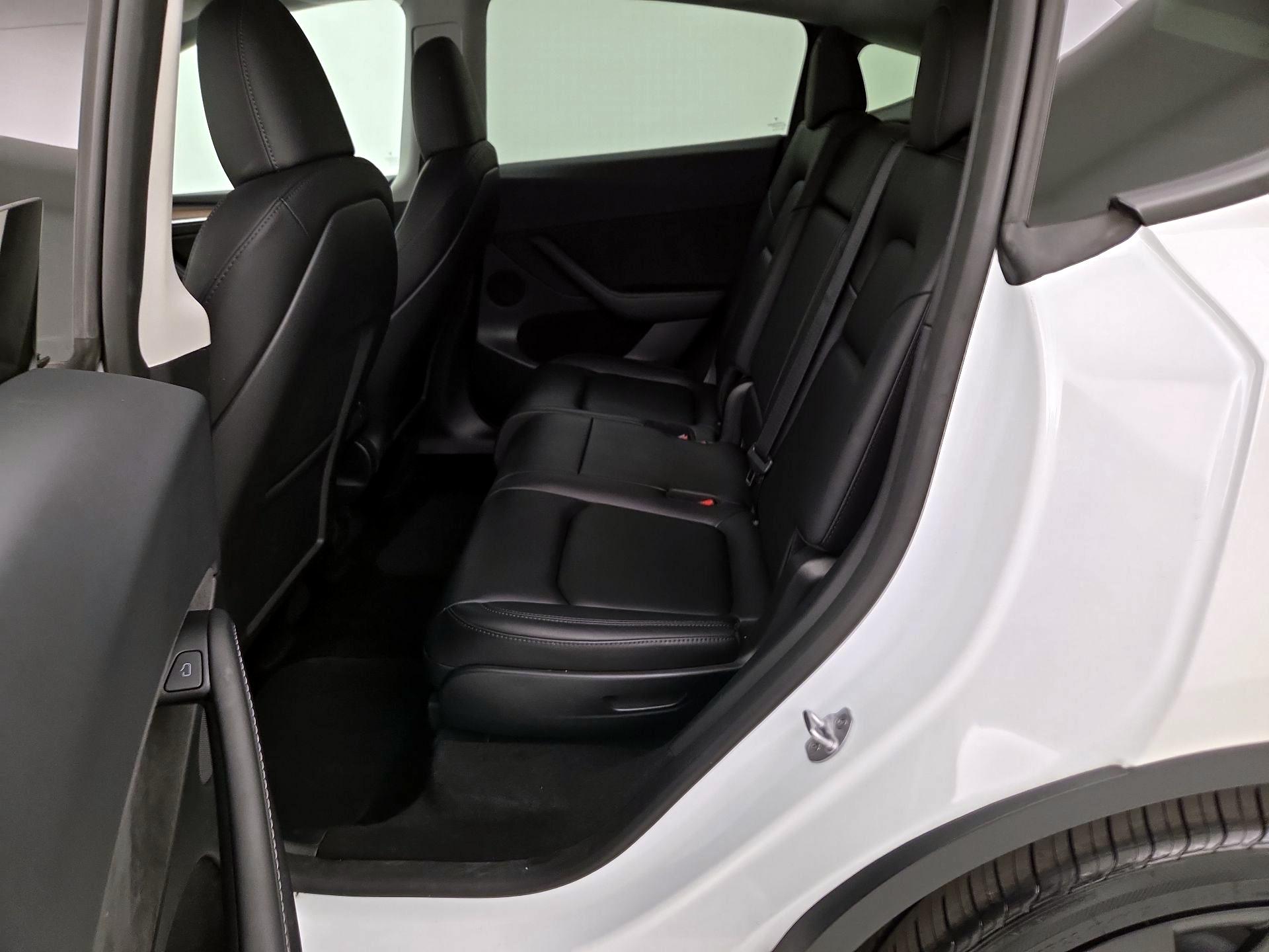 Thumbnail: 2023 Tesla Model Y - 18