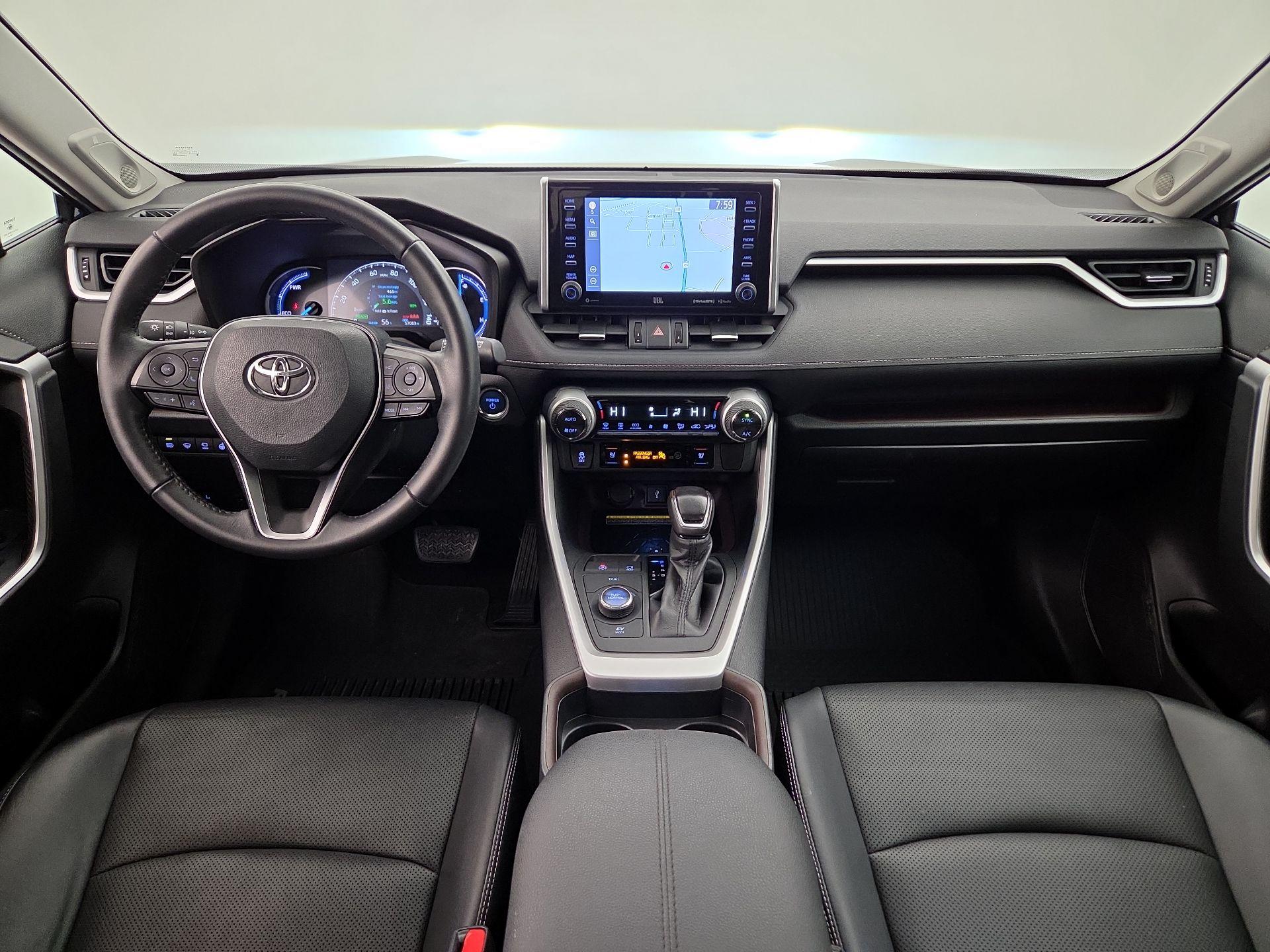 Thumbnail: 2020 Toyota RAV4 - 9