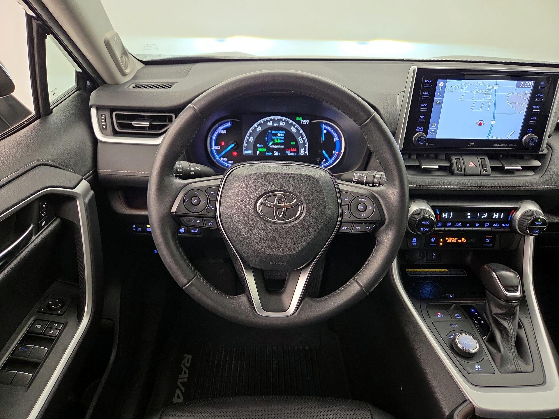 Thumbnail: 2020 Toyota RAV4 - 10
