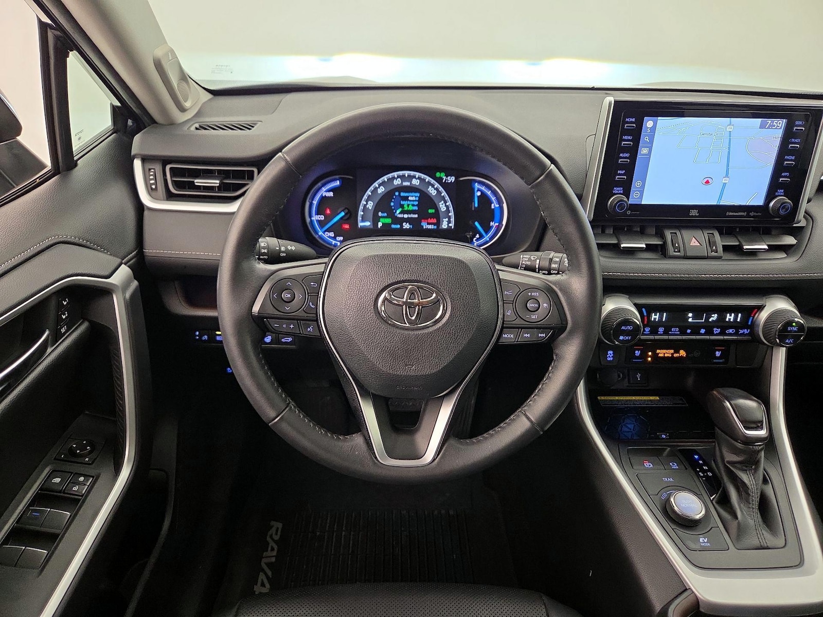 2020 Toyota RAV4 Limited - Photo 11