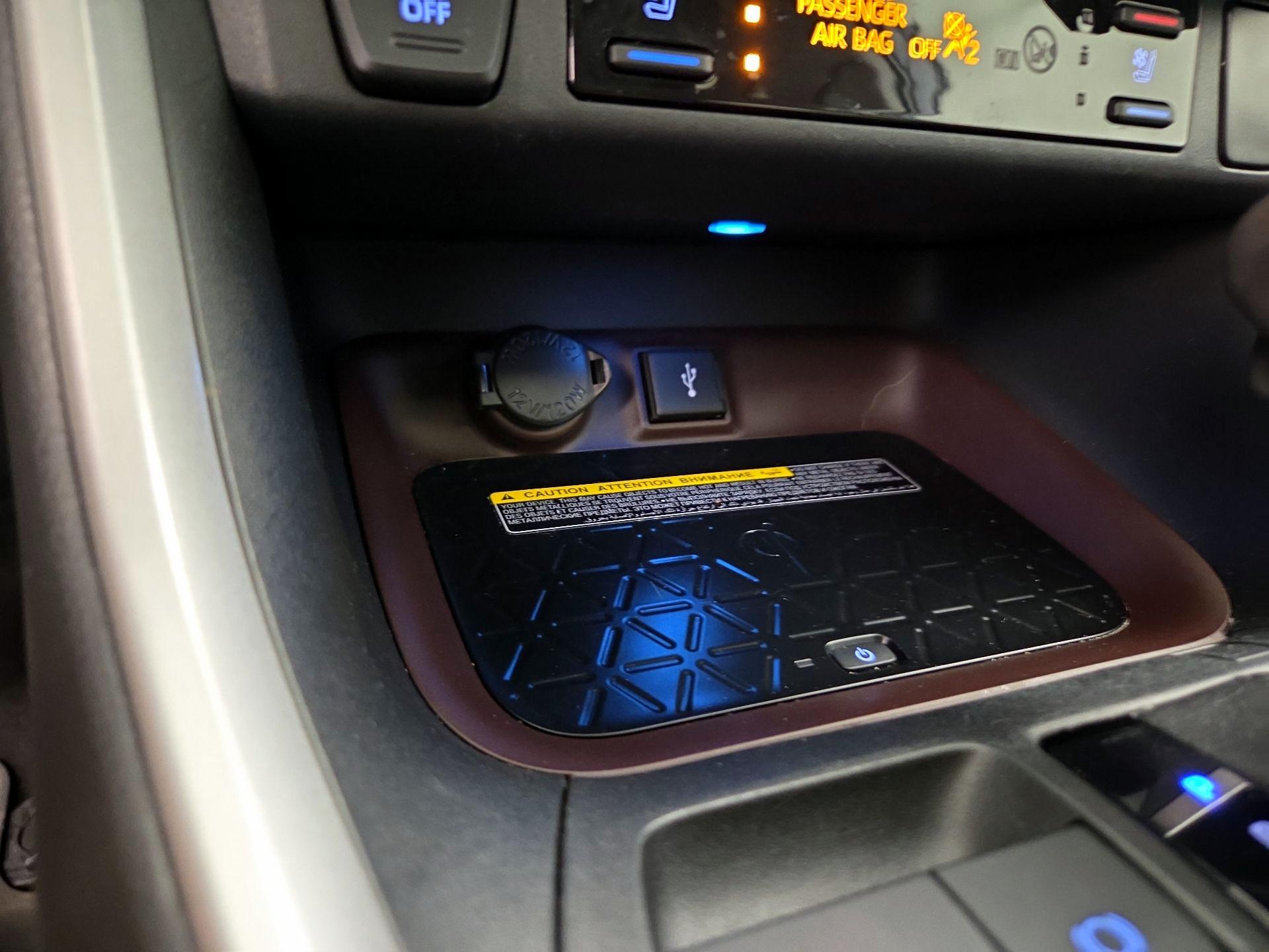 Thumbnail: 2020 Toyota RAV4 - 19