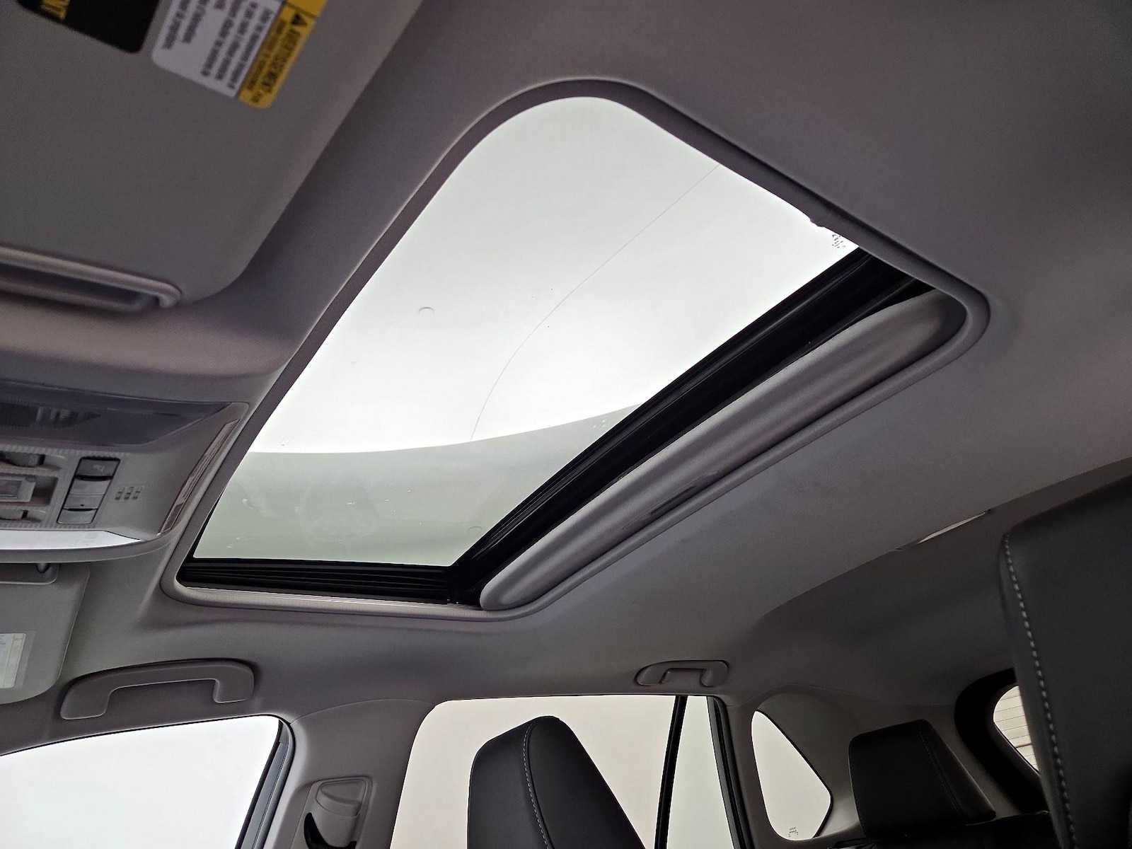 2020 Toyota RAV4 Limited - Photo 21