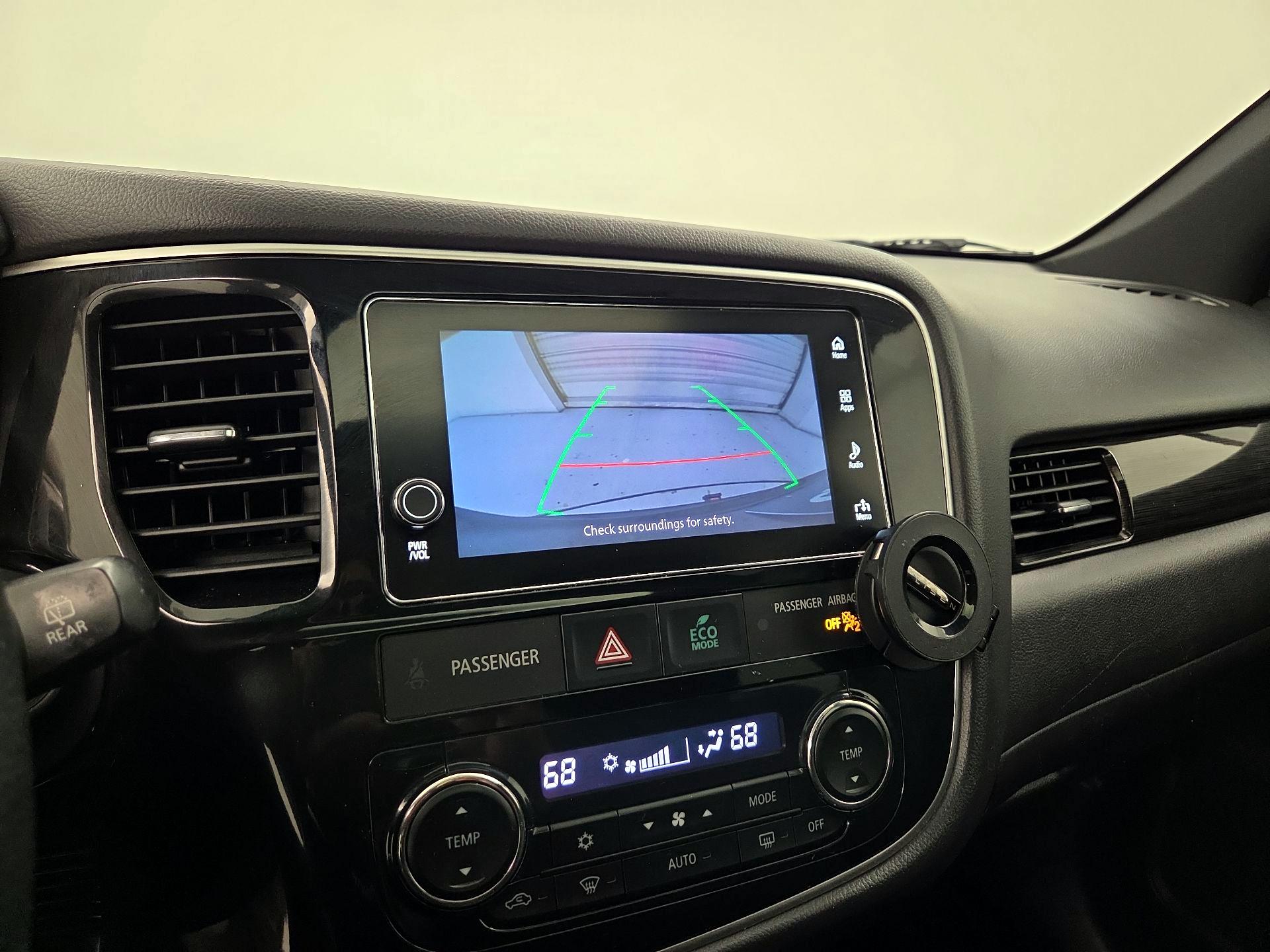 Thumbnail: 2018 Mitsubishi Outlander - 14