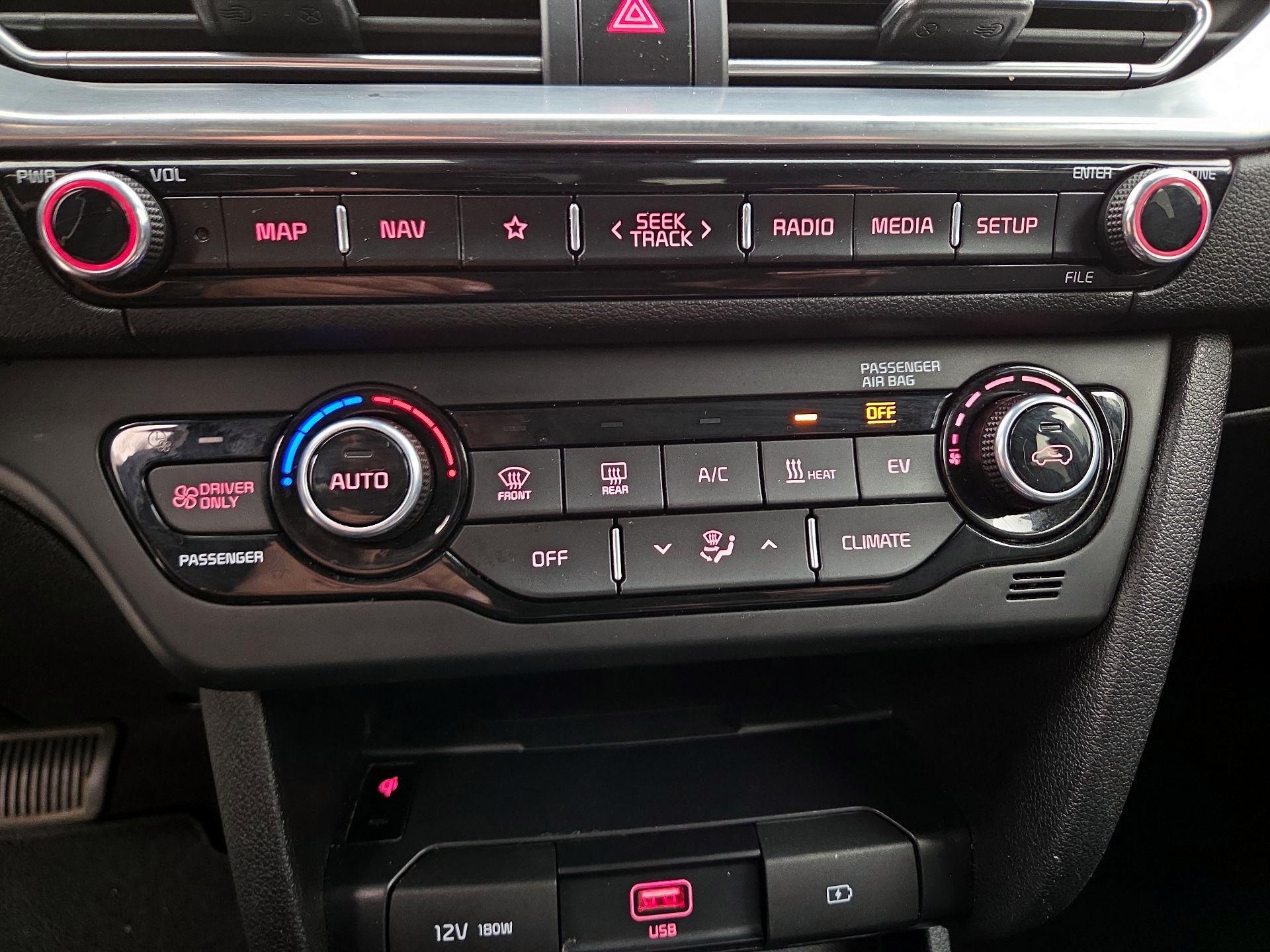 Thumbnail: 2022 Kia Niro - 15
