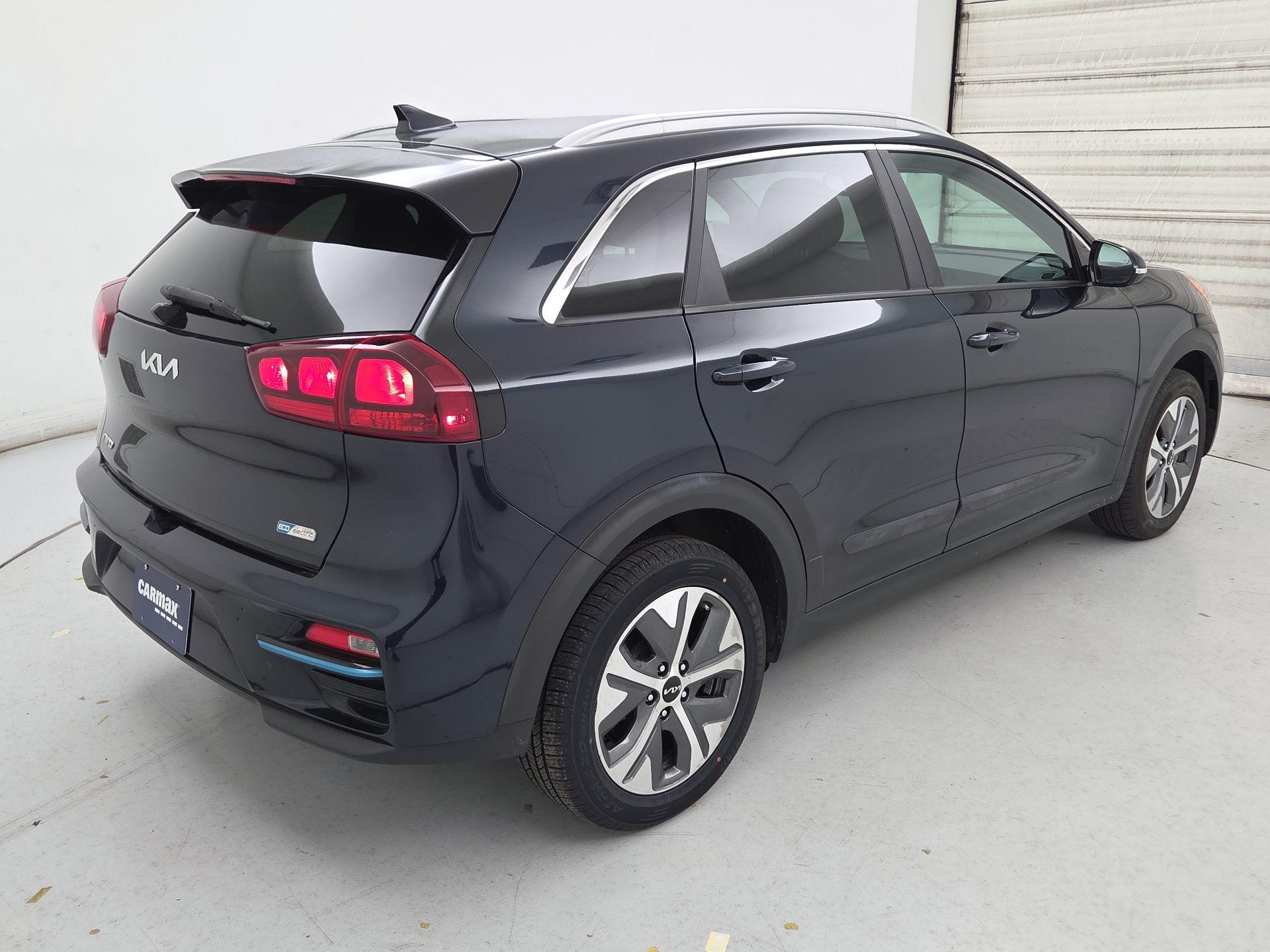 Thumbnail: 2022 Kia Niro - 5