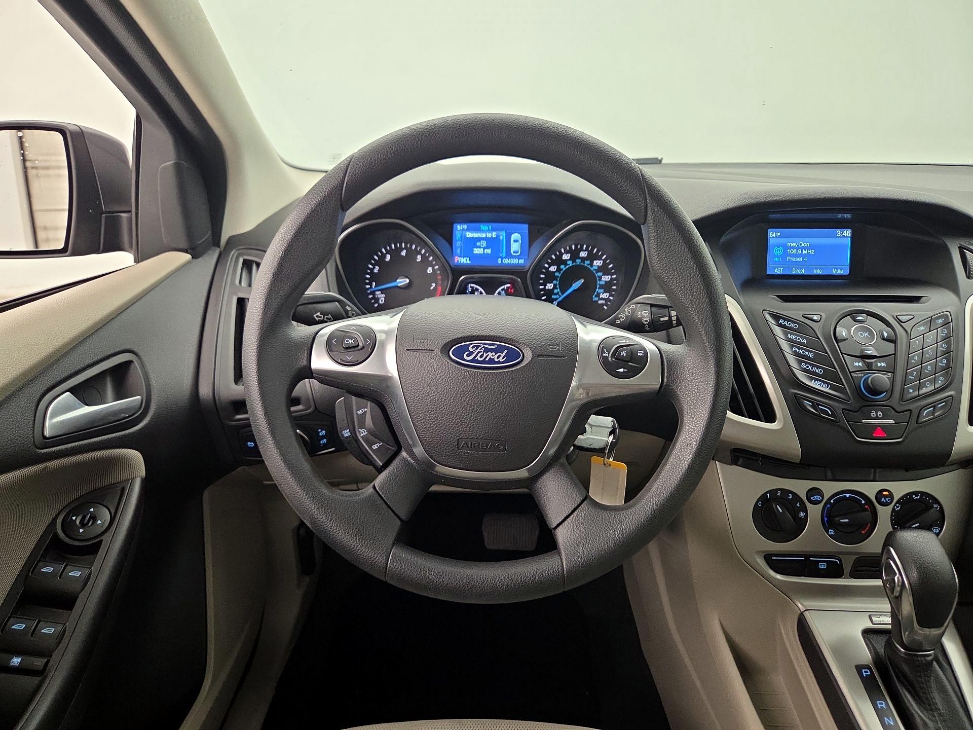 Thumbnail: 2014 Ford Focus - 10