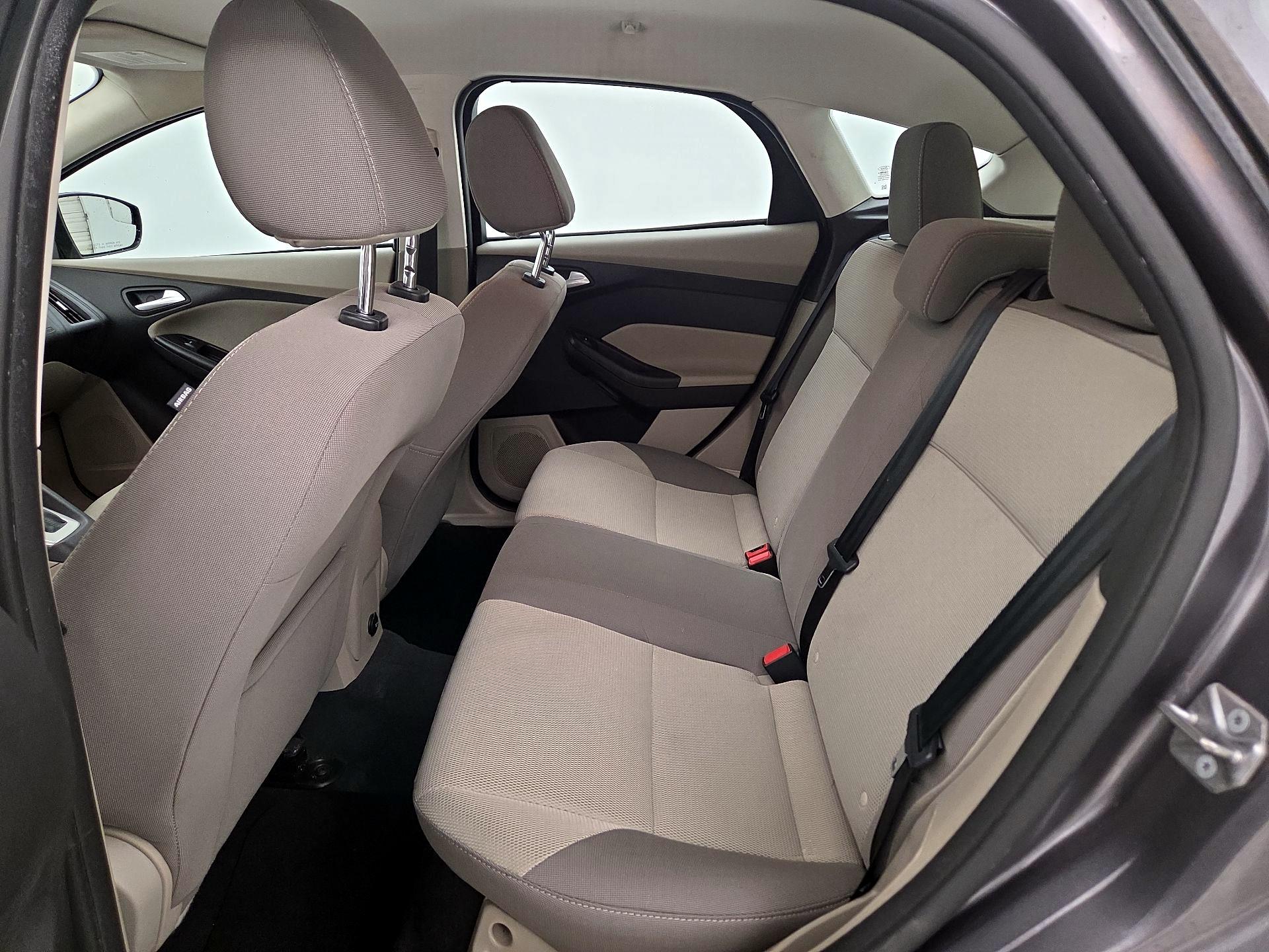 Thumbnail: 2014 Ford Focus - 18