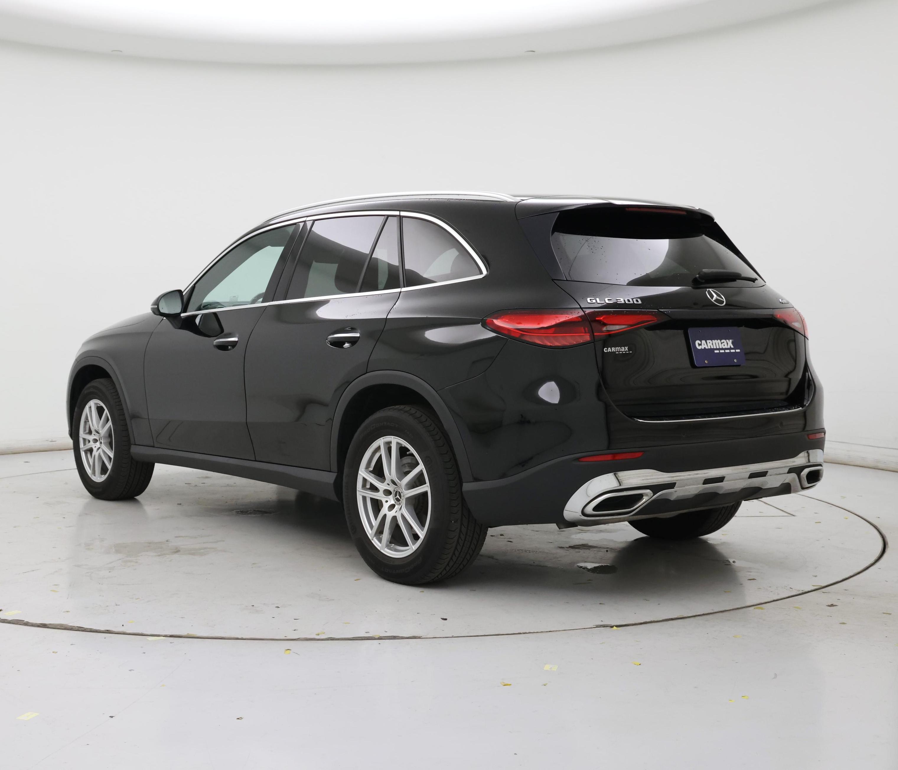 Thumbnail: 2023 Mercedes-Benz GLC - 2