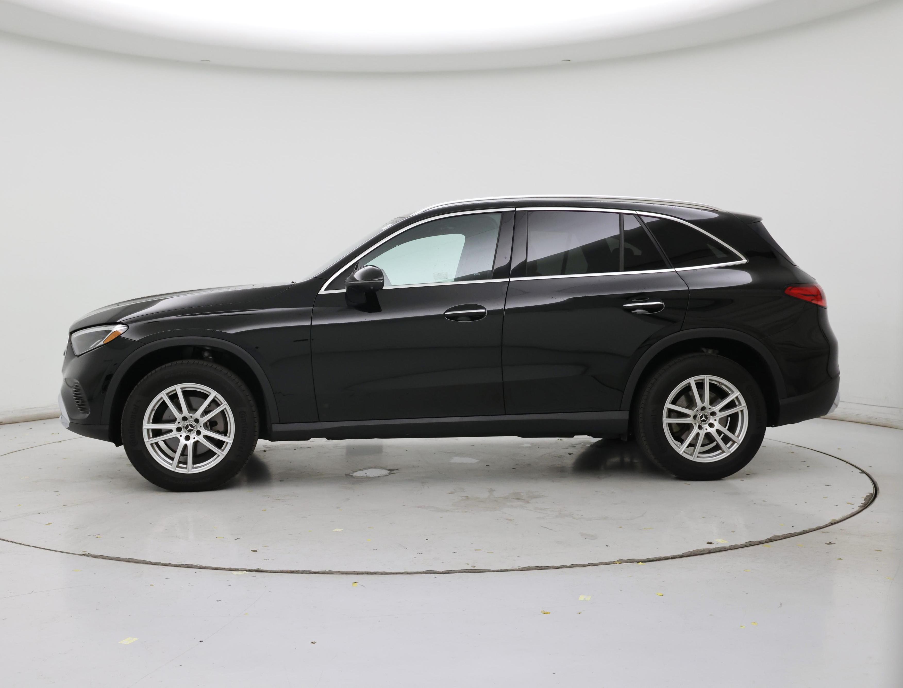 Thumbnail: 2023 Mercedes-Benz GLC - 3
