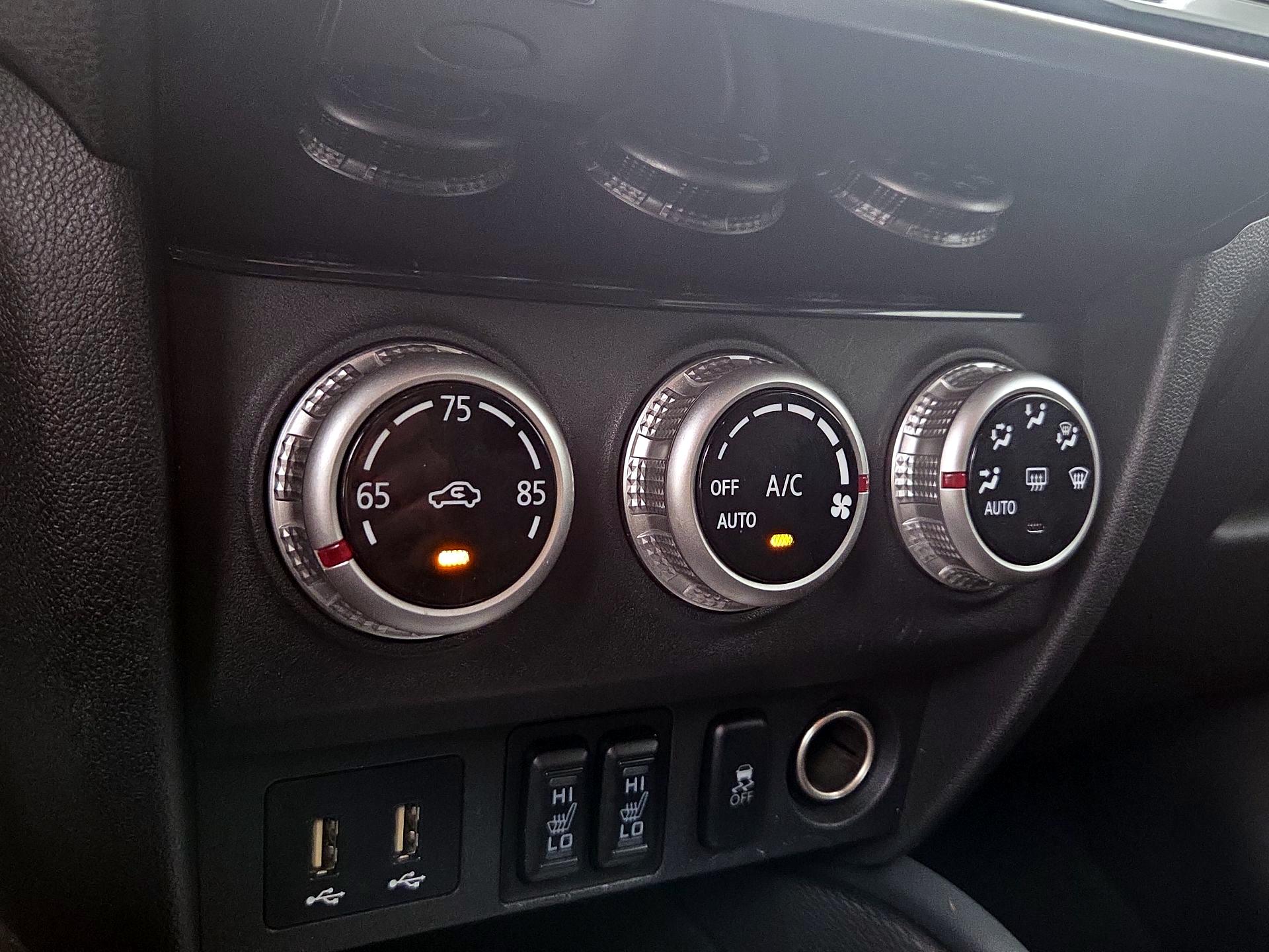 Thumbnail: 2020 Mitsubishi Outlander Sport - 15