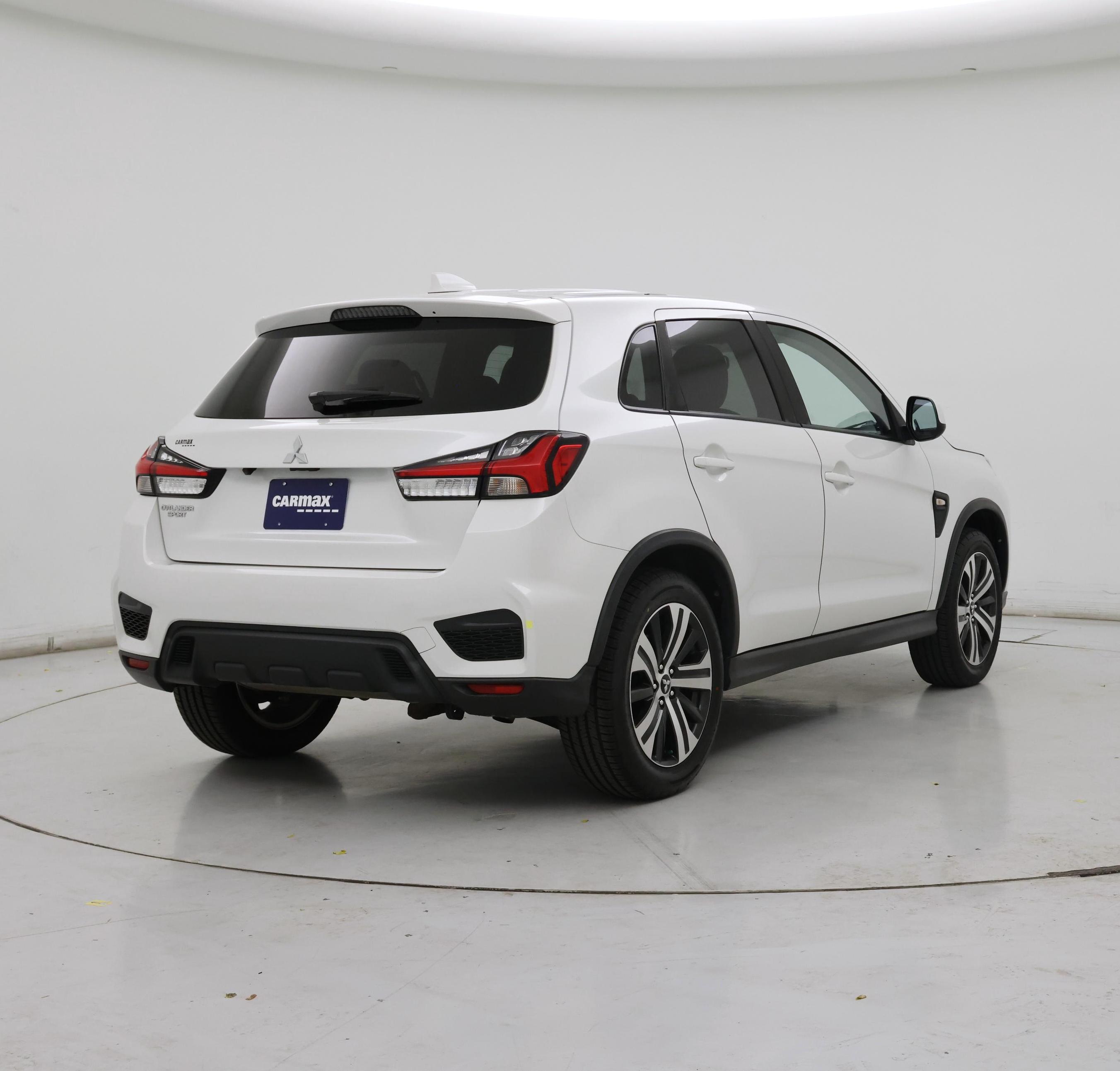 Thumbnail: 2020 Mitsubishi Outlander Sport - 8
