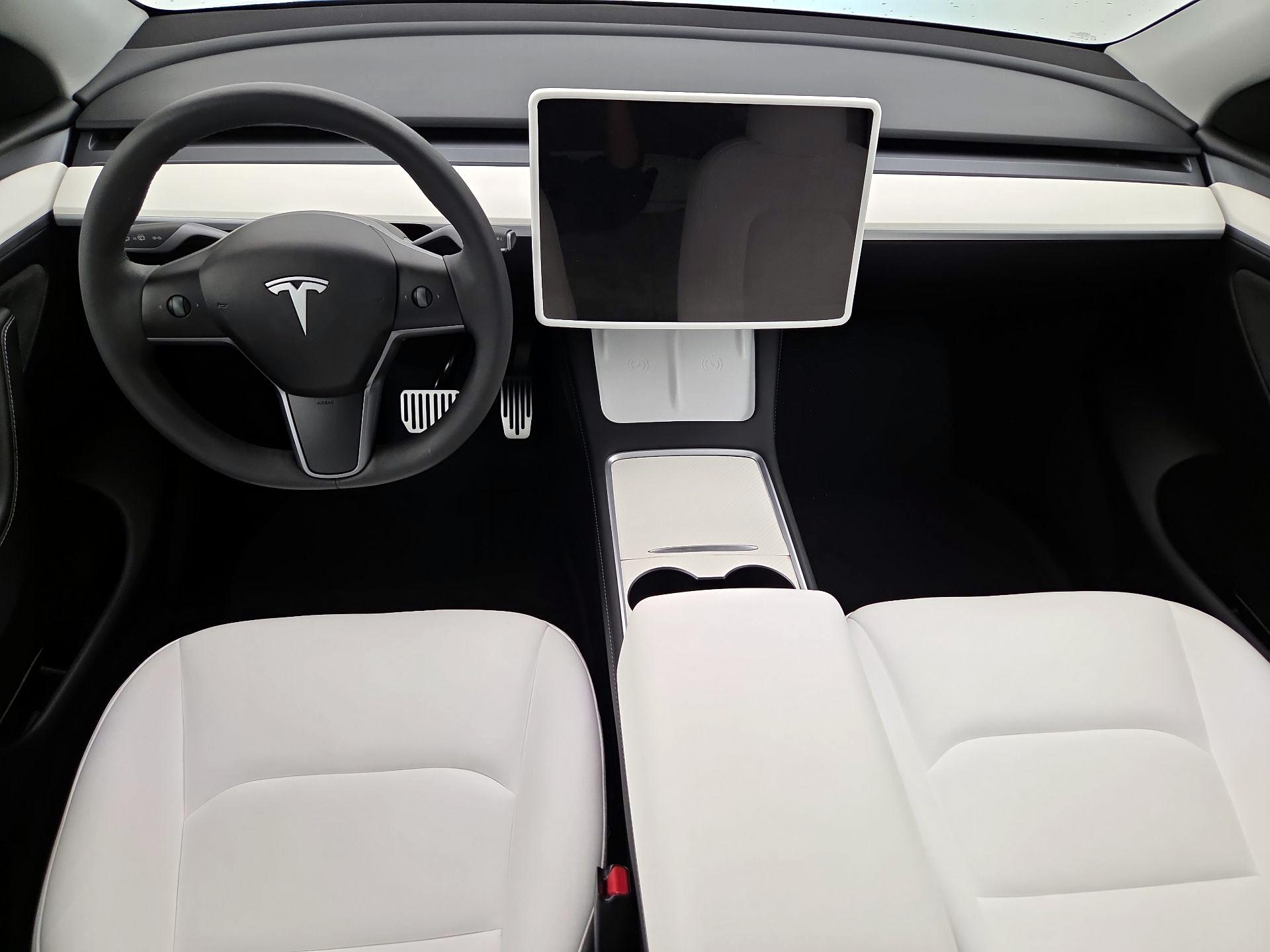 Thumbnail: 2023 Tesla Model Y - 9