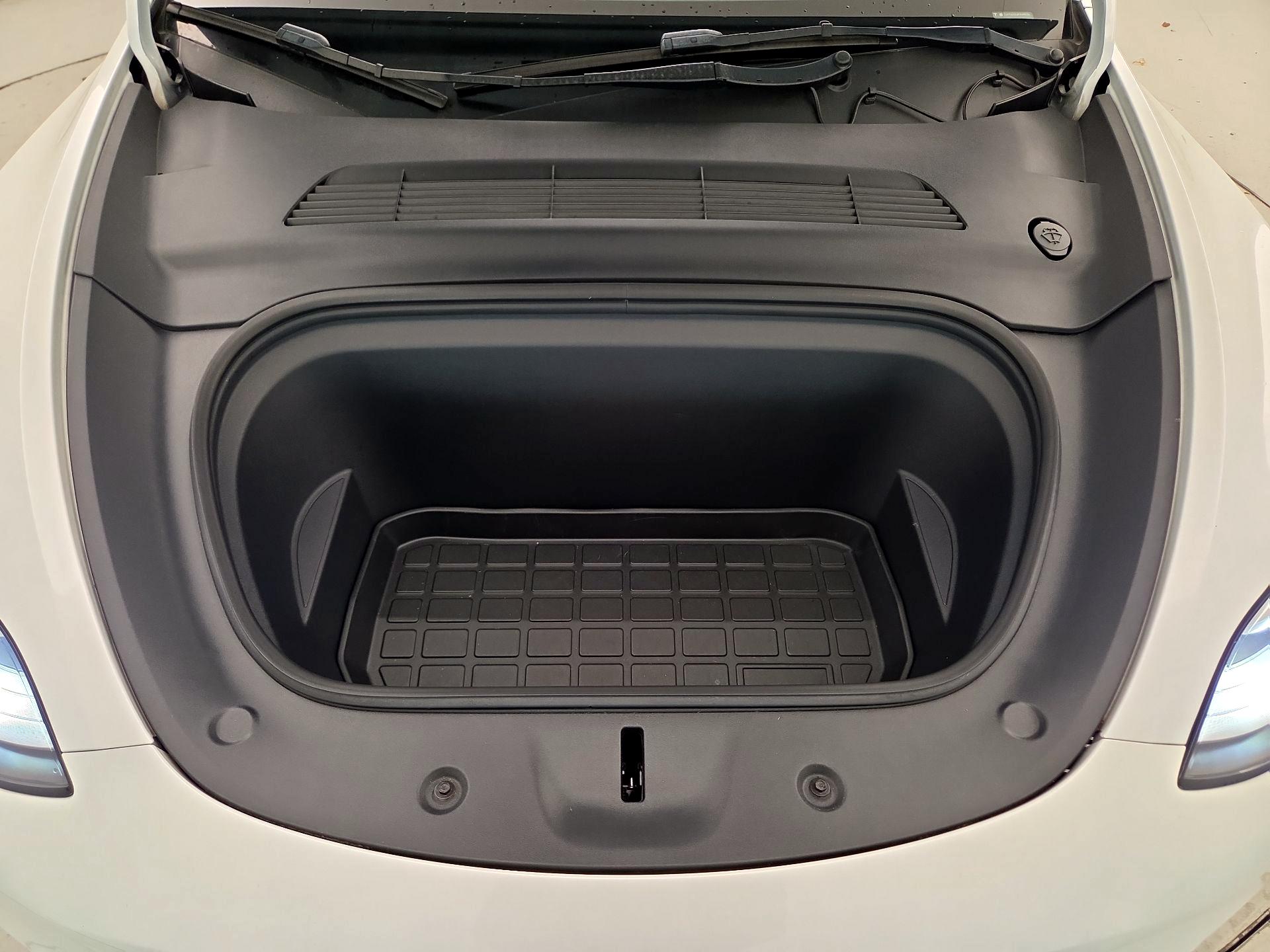 Thumbnail: 2023 Tesla Model Y - 20