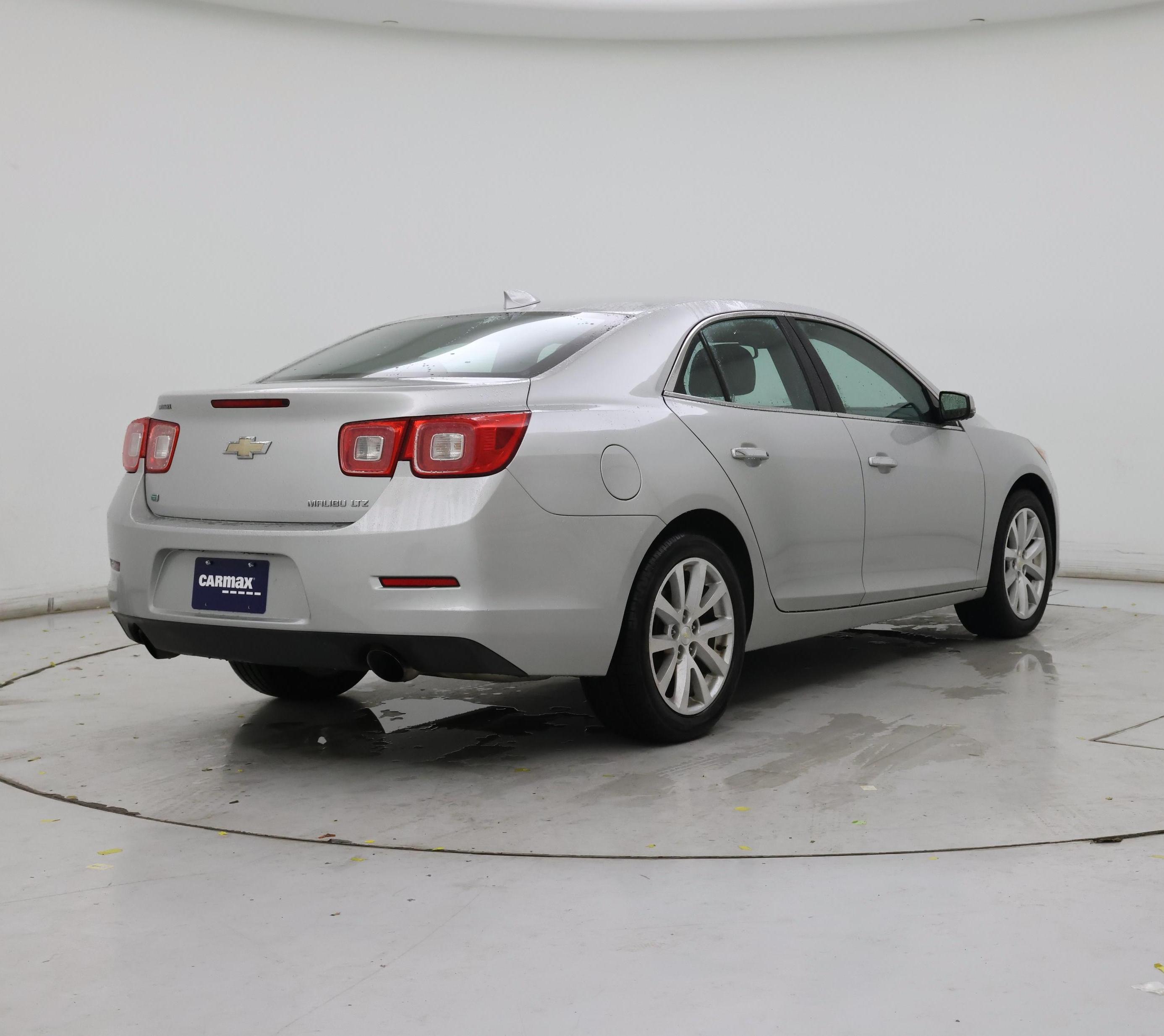 Thumbnail: 2016 Chevrolet Malibu - 8
