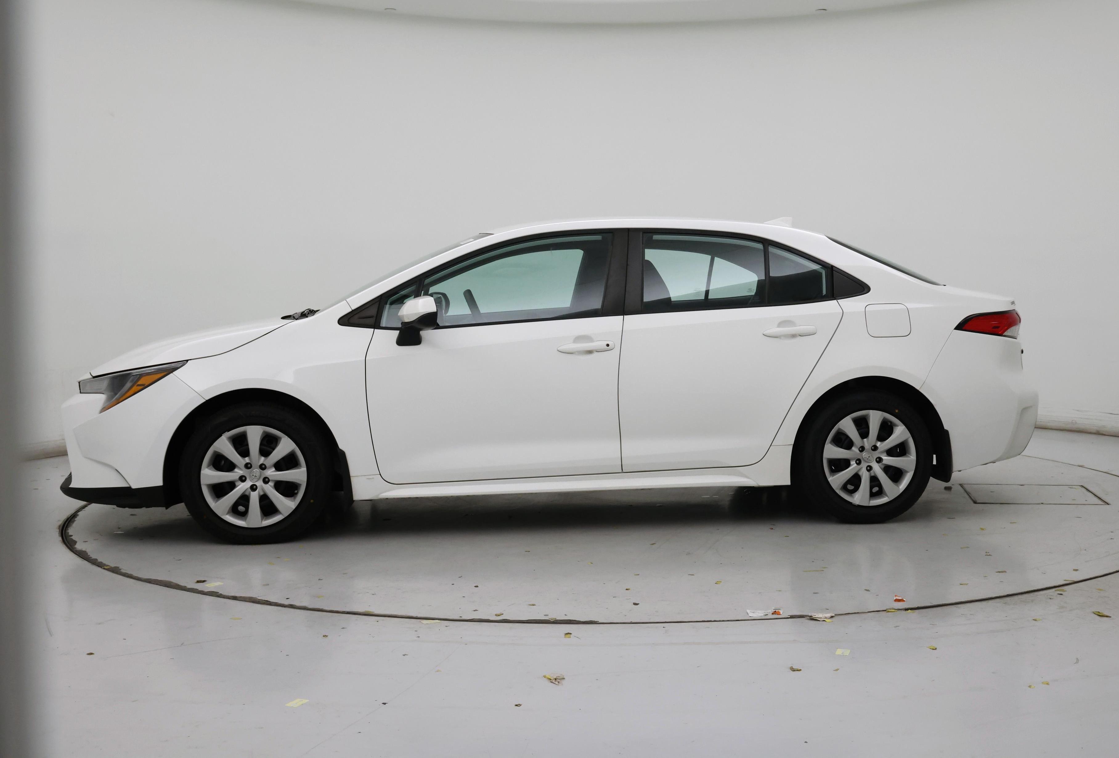 Thumbnail: 2022 Toyota Corolla - 3