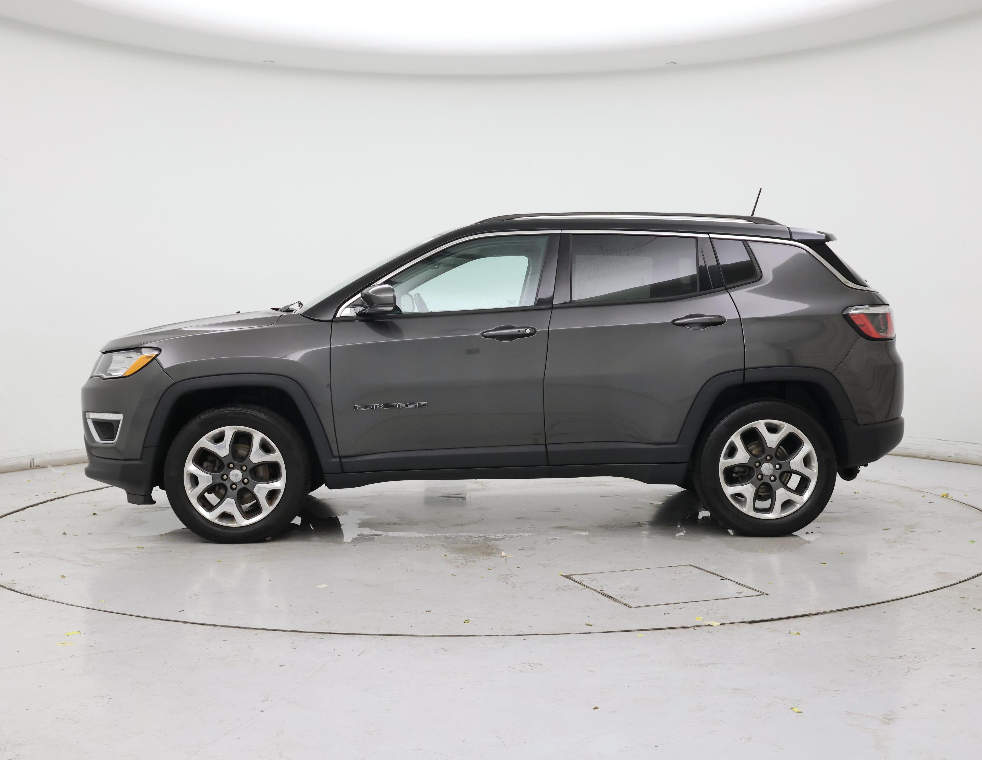 Thumbnail: 2019 Jeep Compass - 3